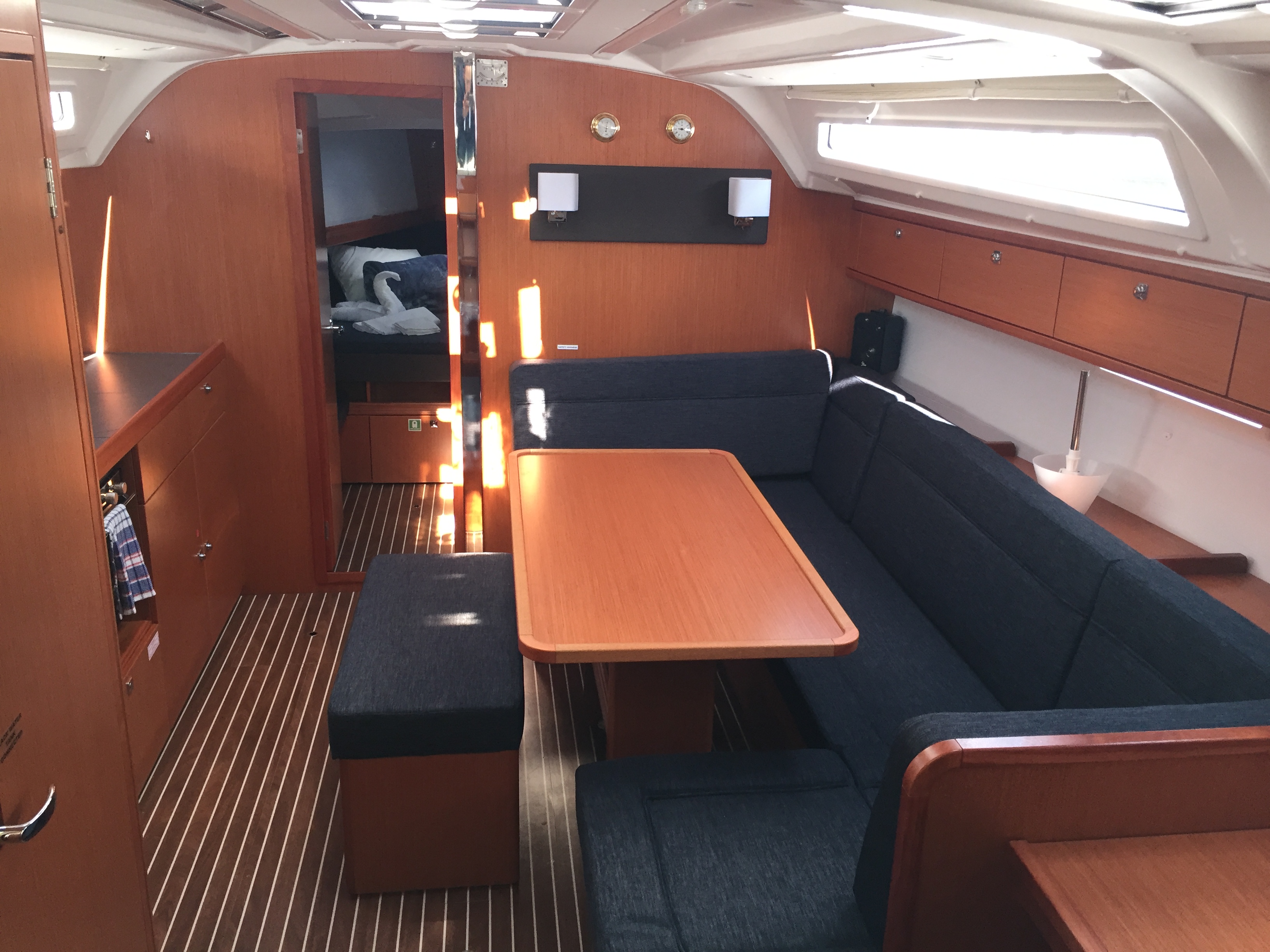 S/Y - Bavaria Cruiser 41 - 3 Cabins - Built 2018