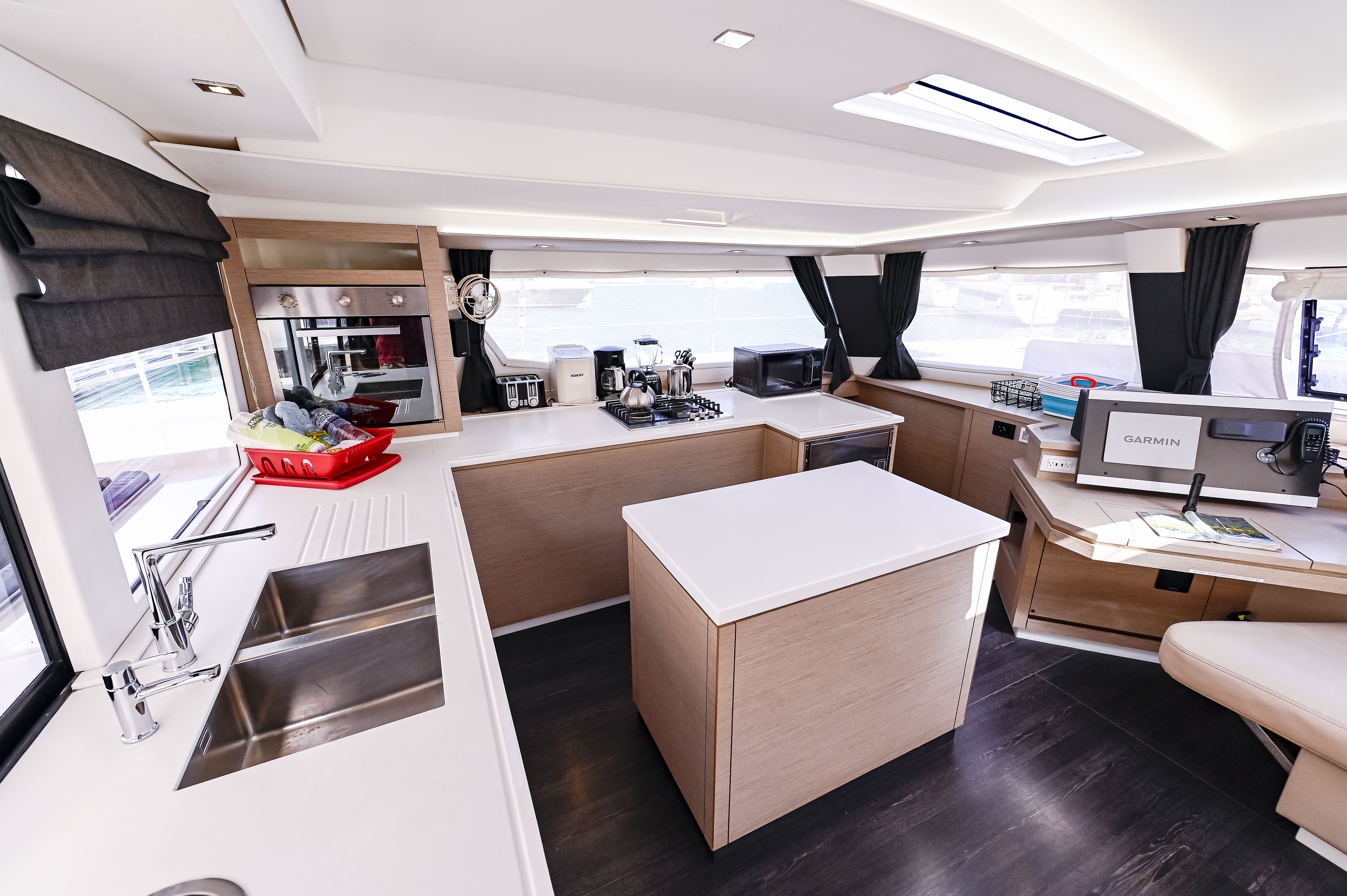 Yacht image 5