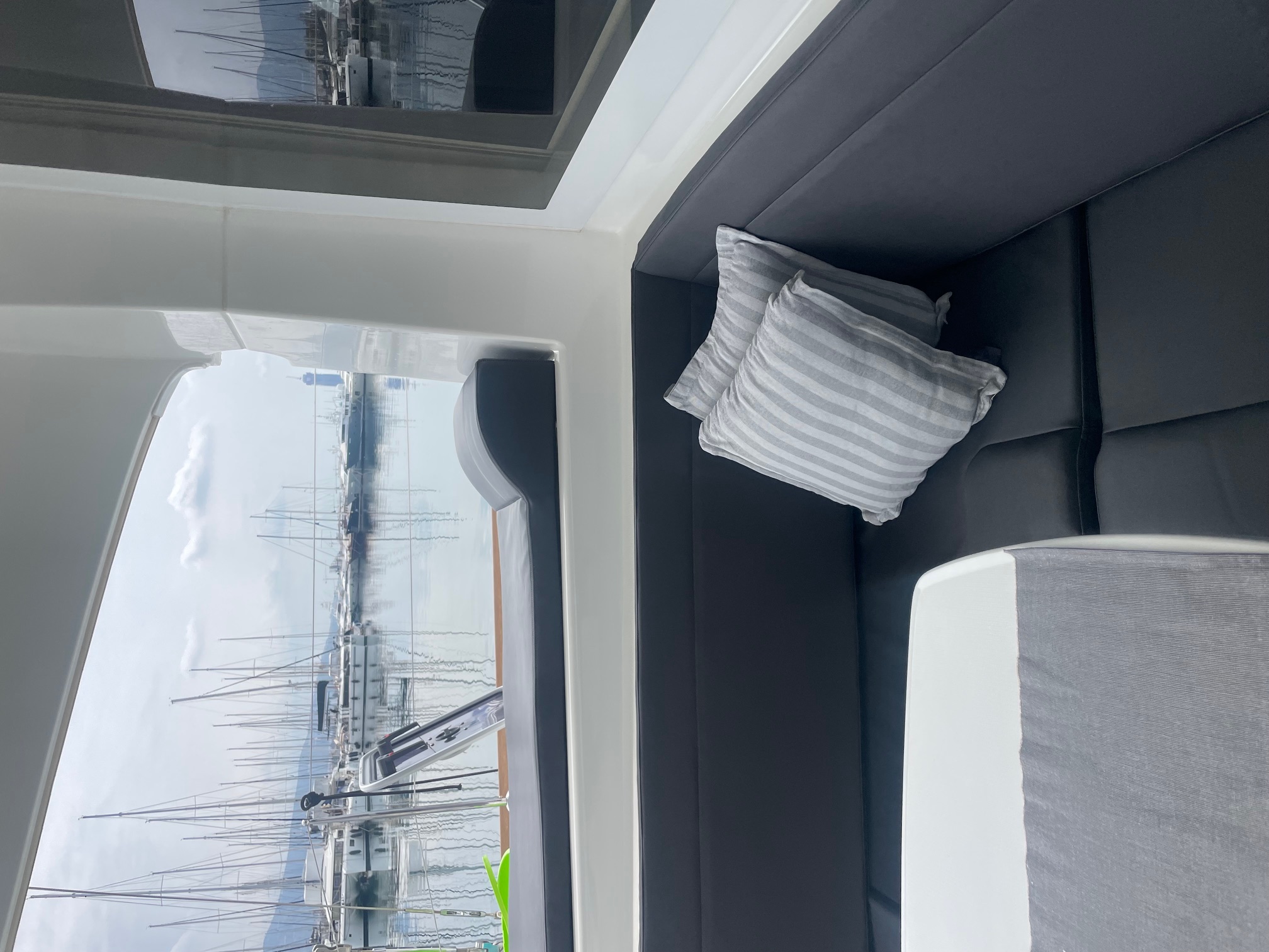 Yacht image 12