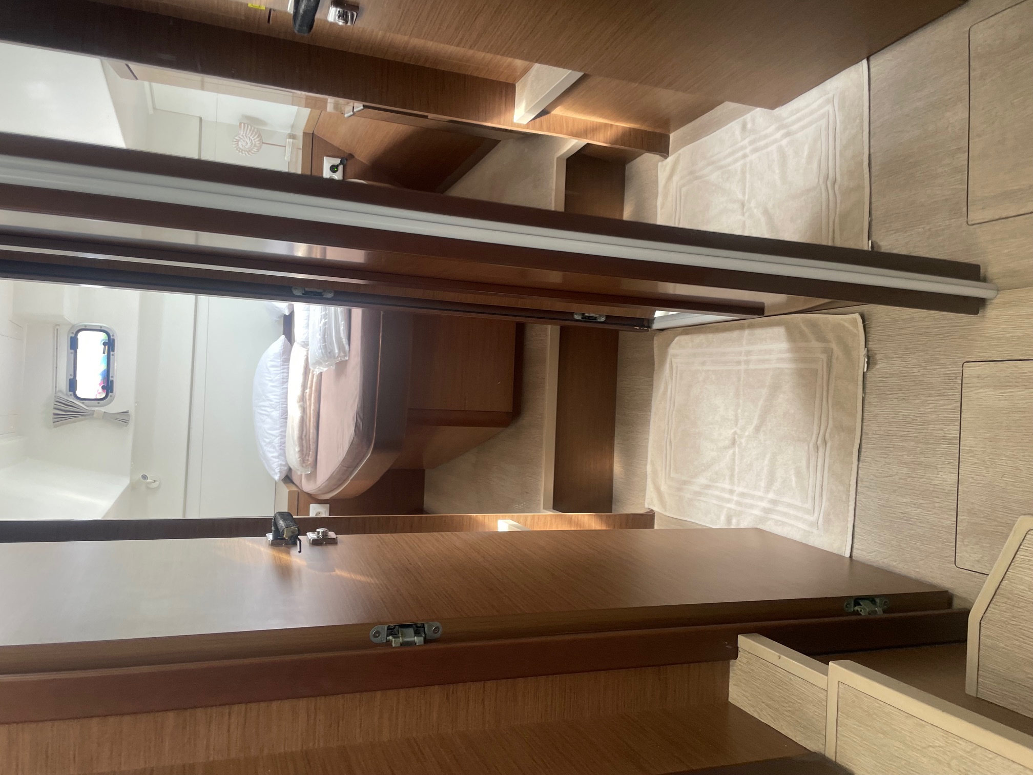 Yacht image 6