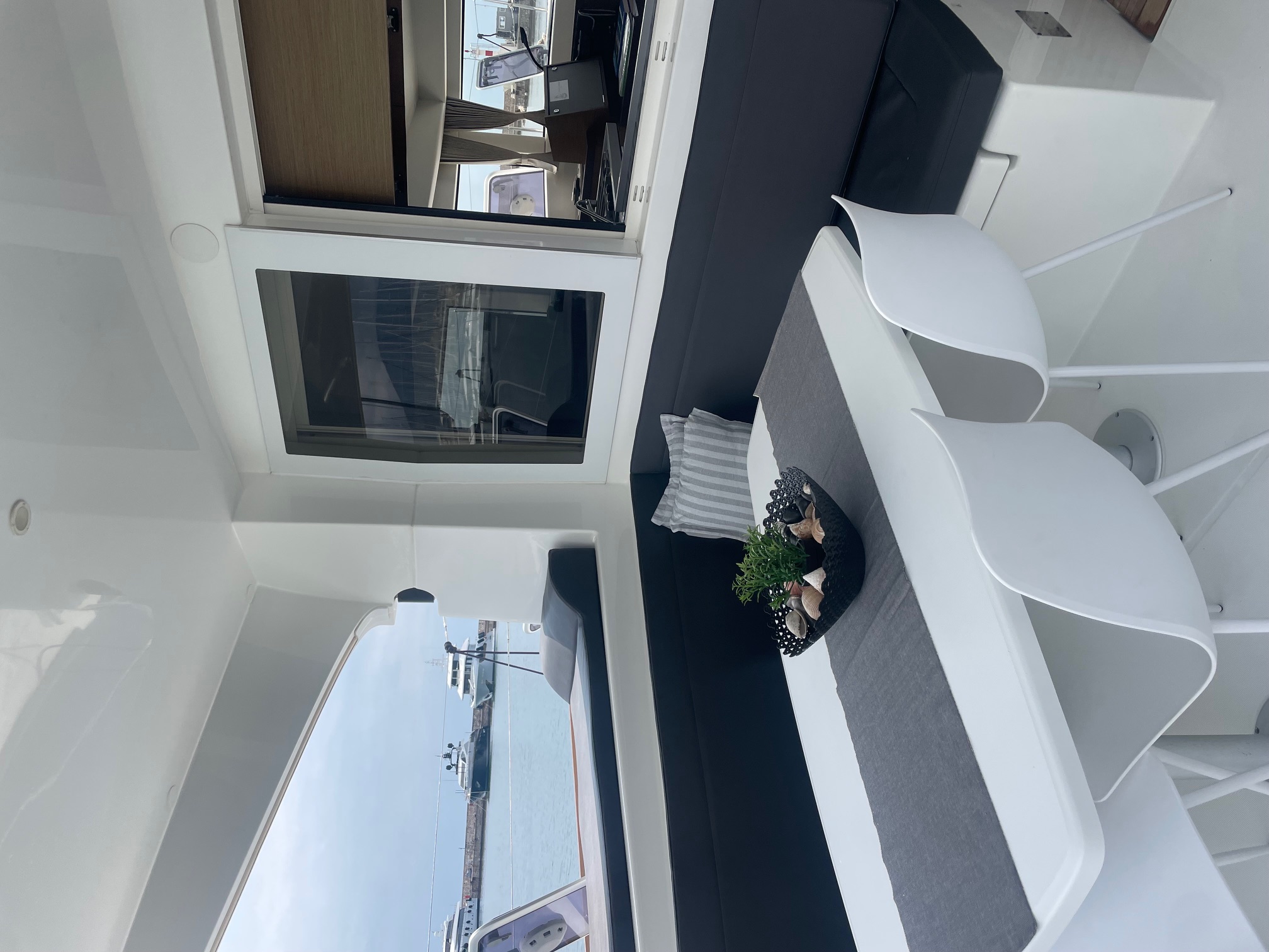 Yacht image 19