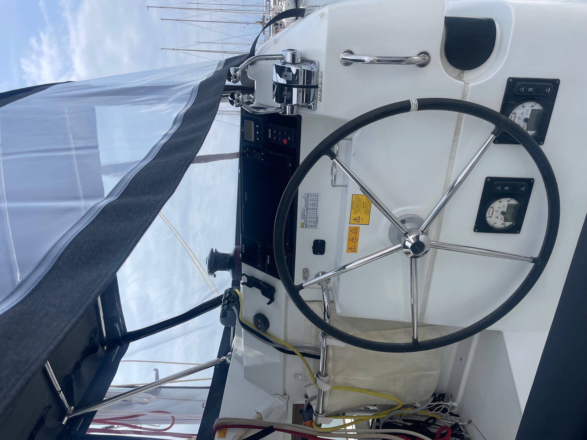 Yacht image 9
