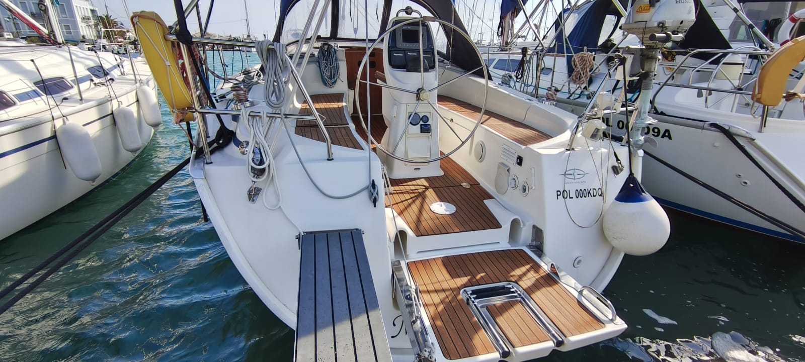 Yacht image 7