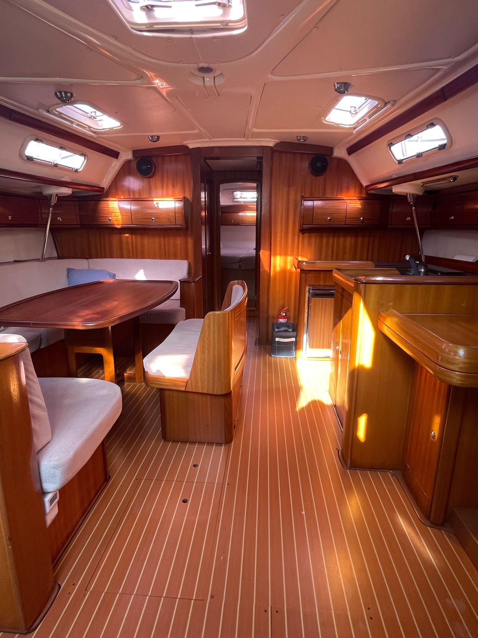 Yacht image 6