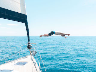 Yacht image 12