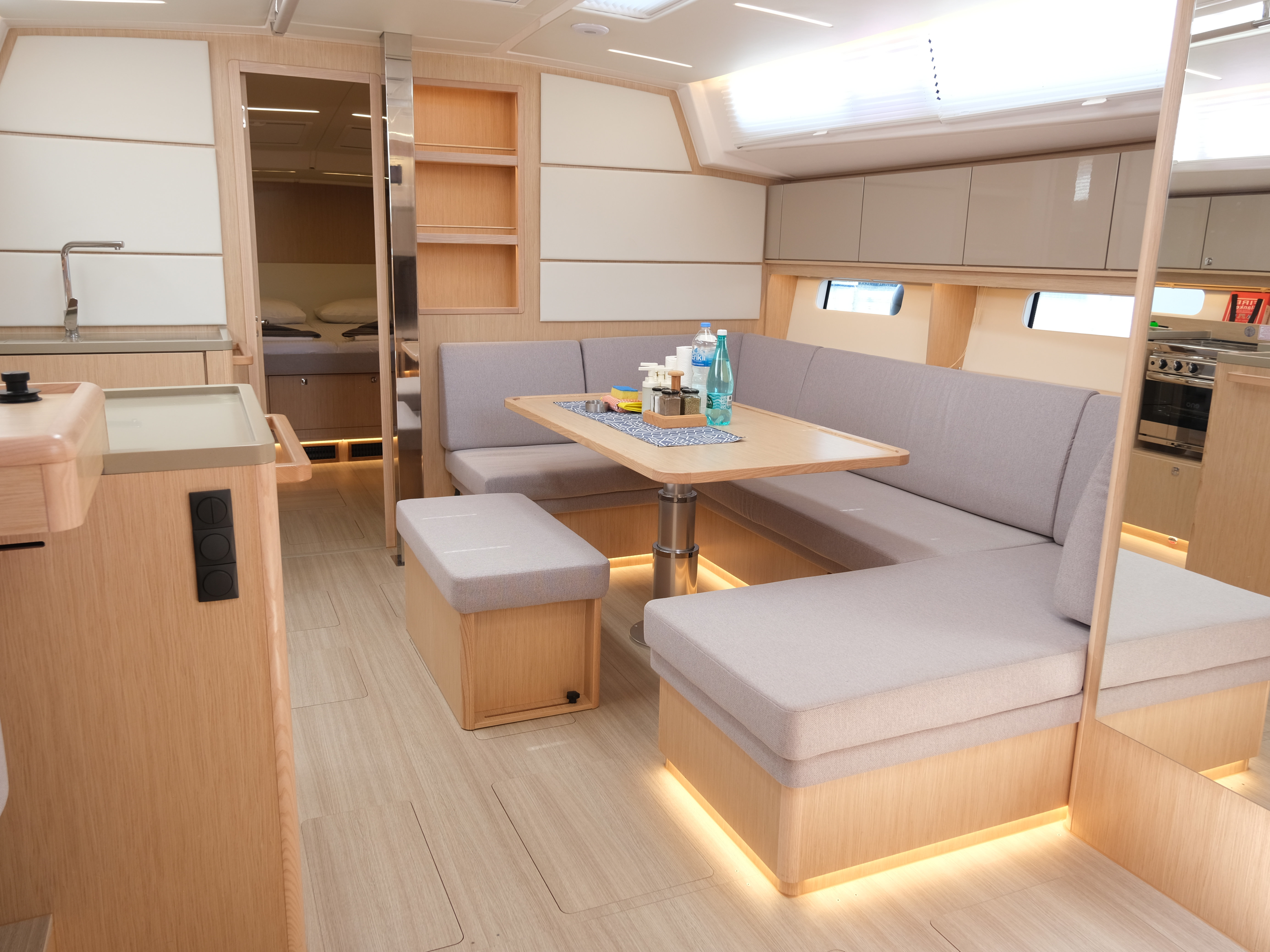 Yacht image 2