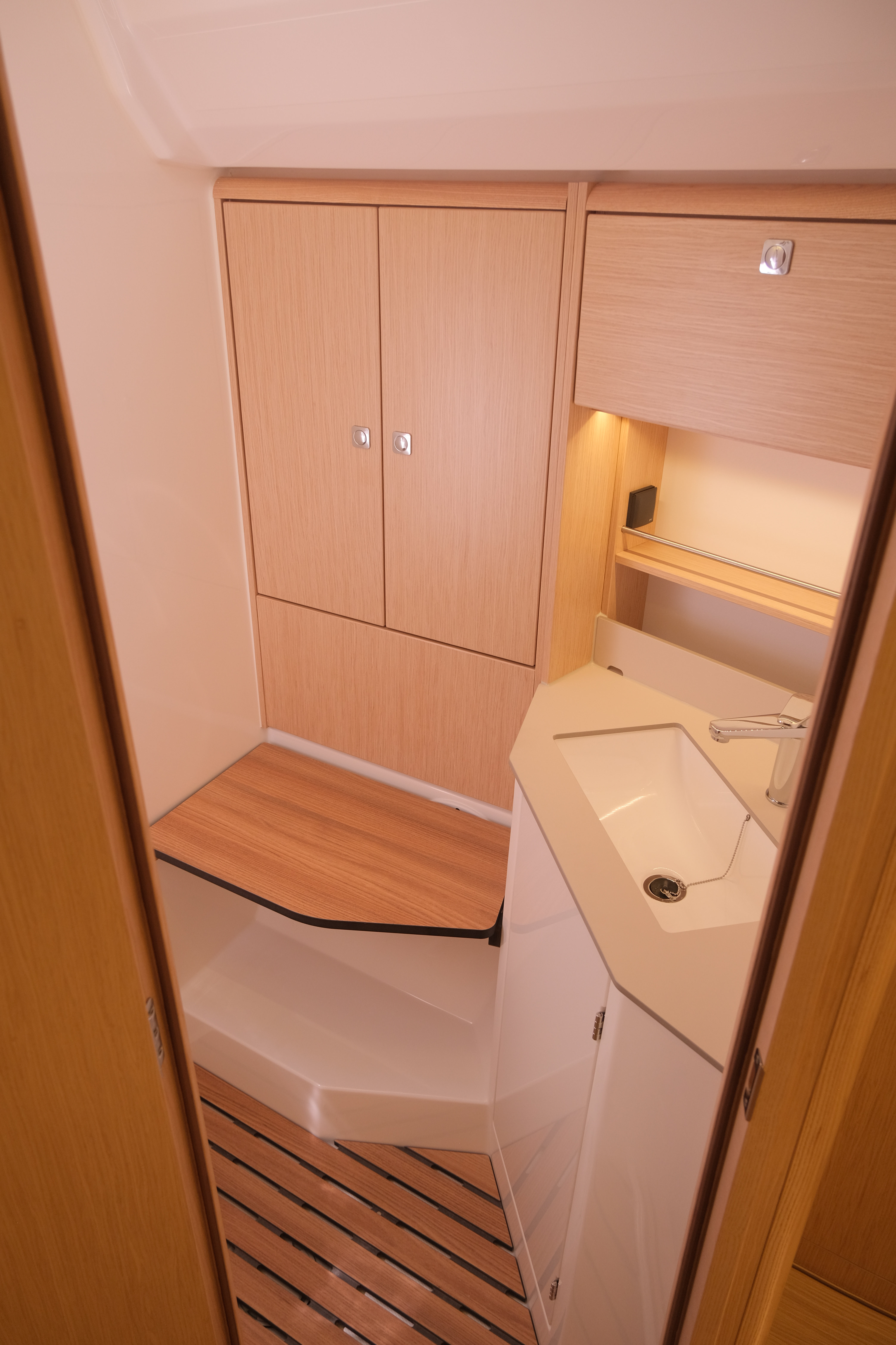 Yacht image 21