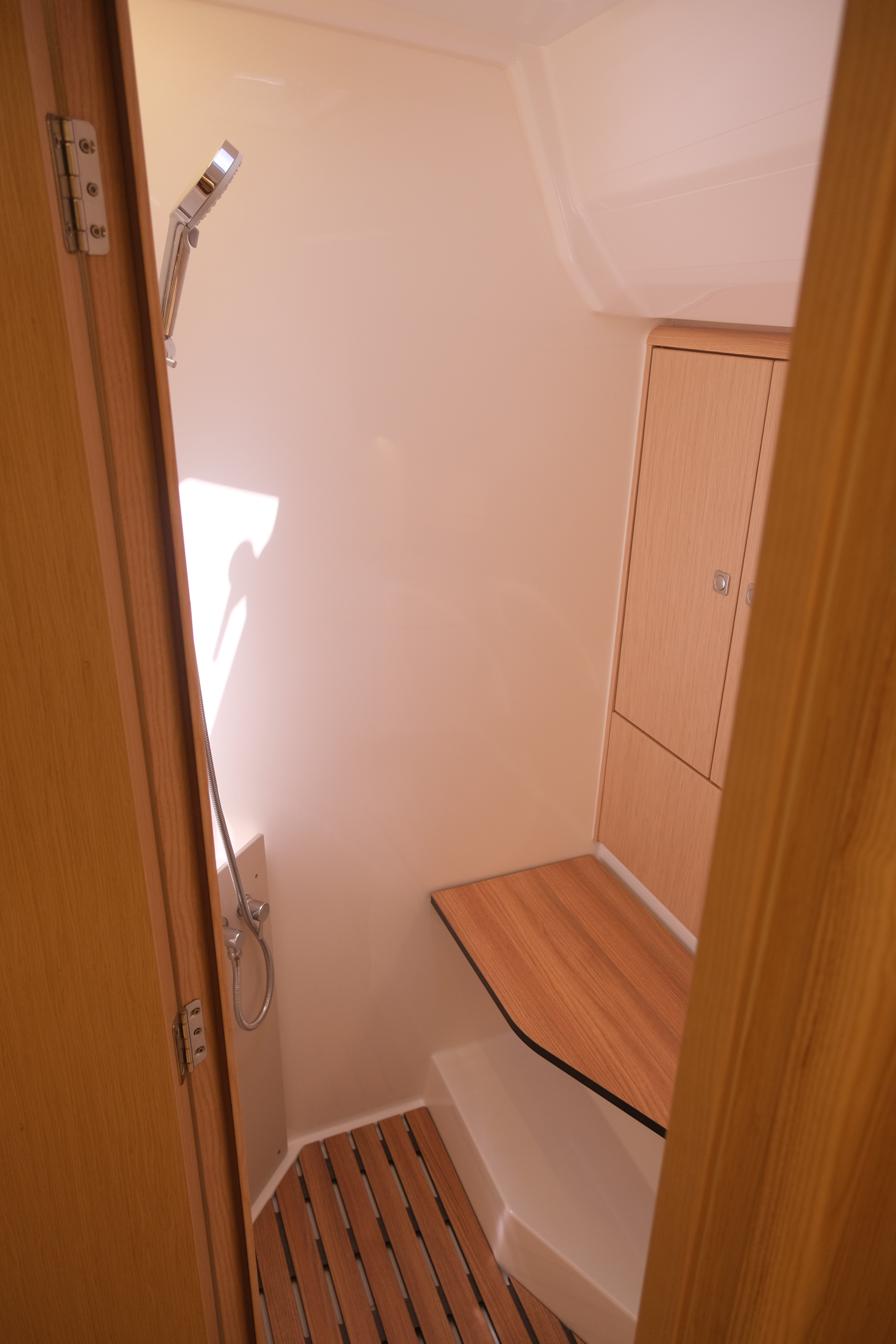 Yacht image 16