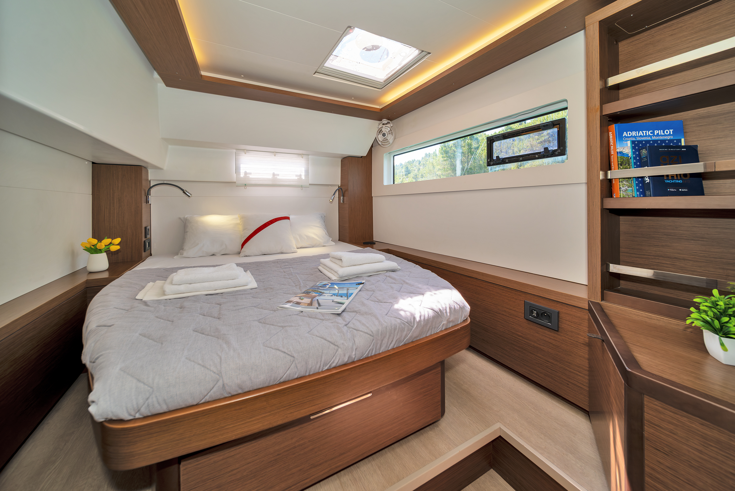 Yacht image 2