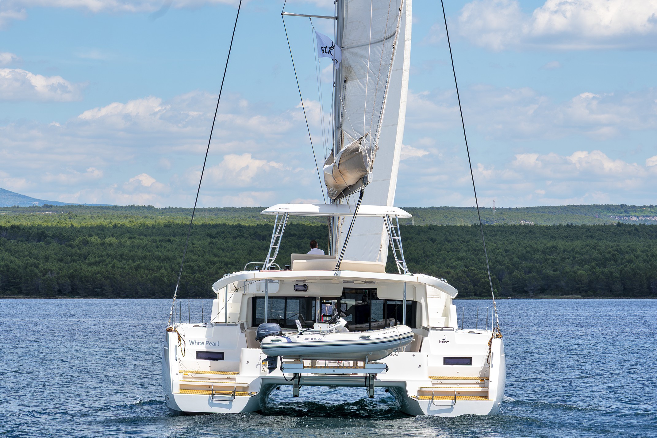 Yacht image 16