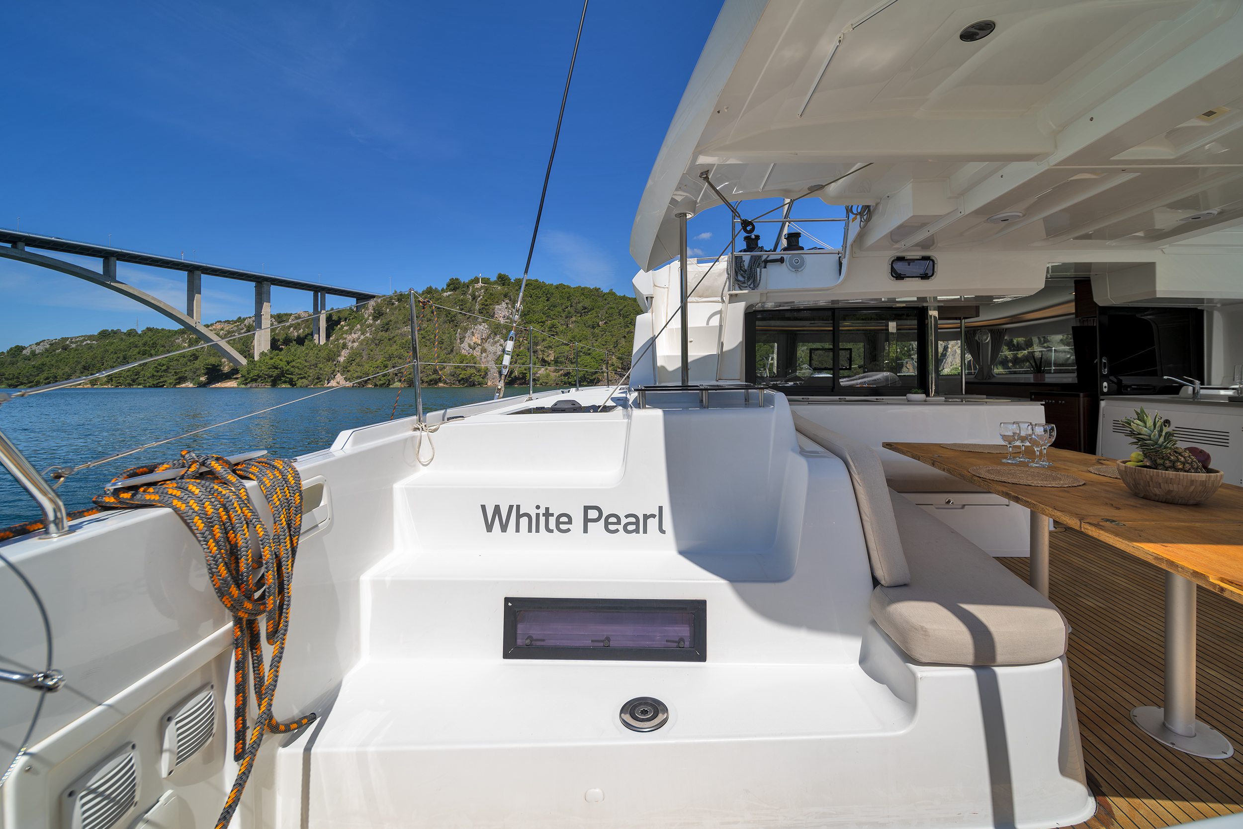 Yacht image 13