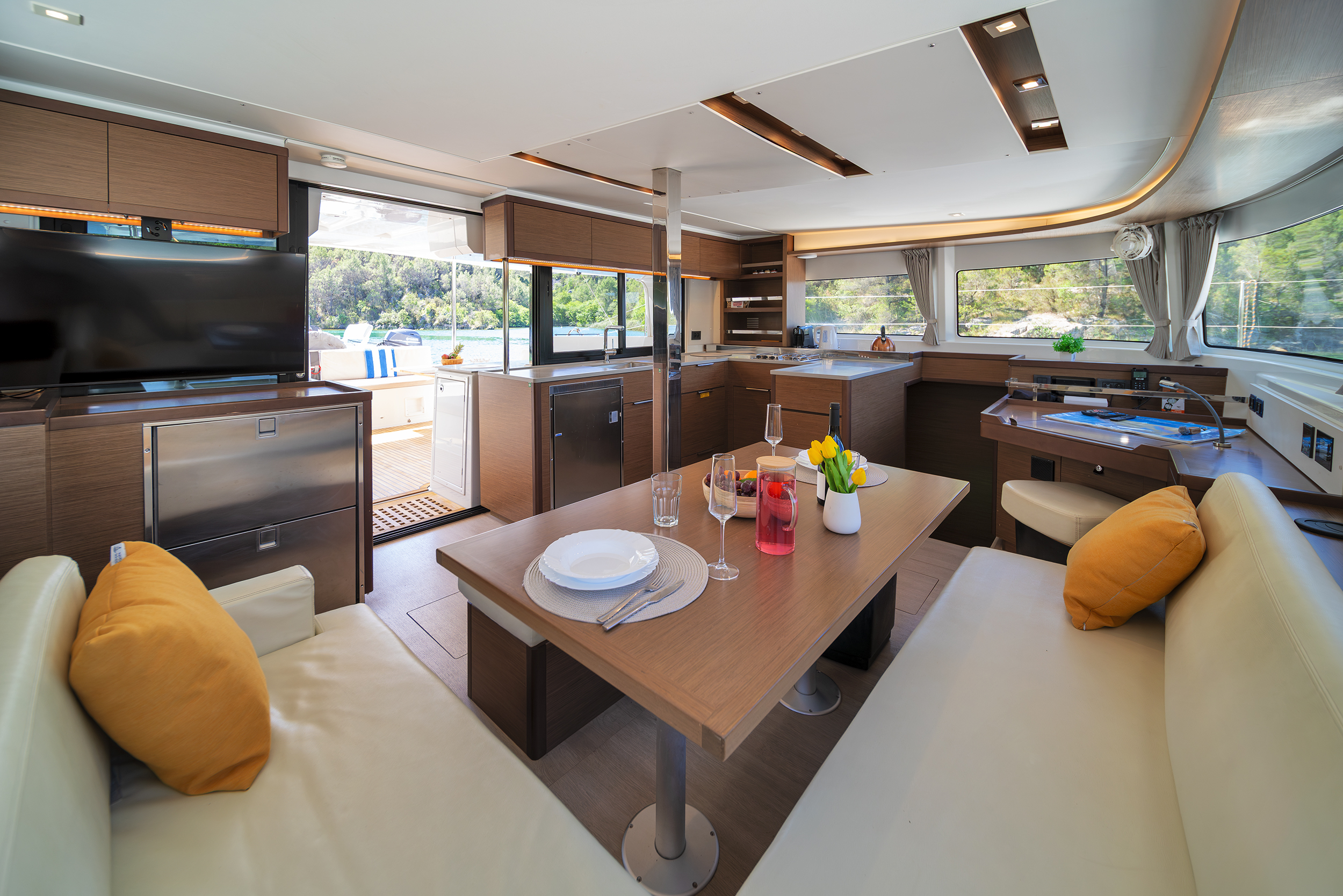 Yacht image 7