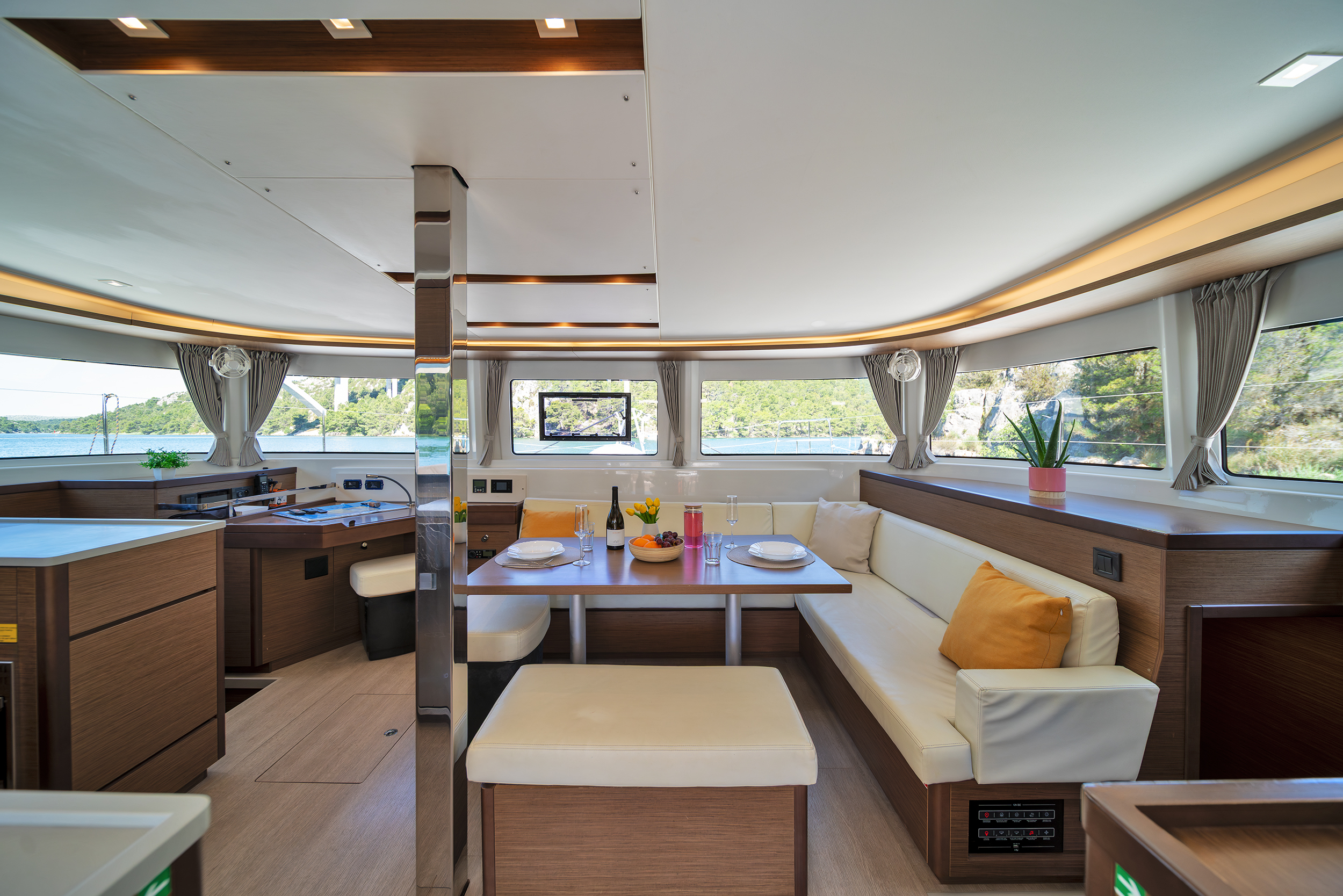 Yacht image 20