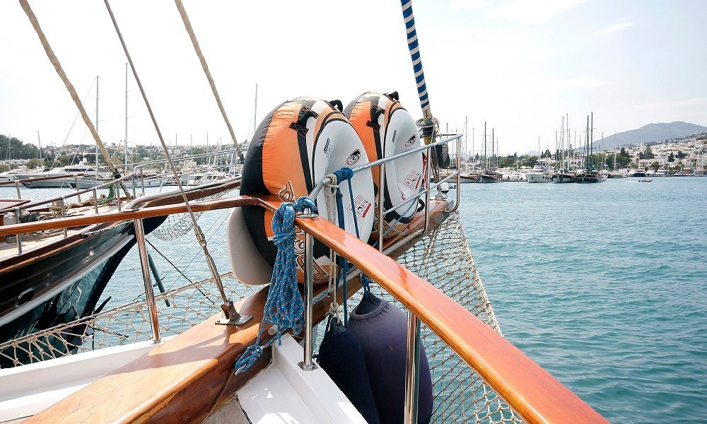 Yacht image 34