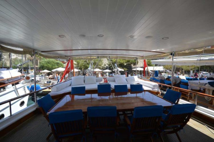 Yacht image 7