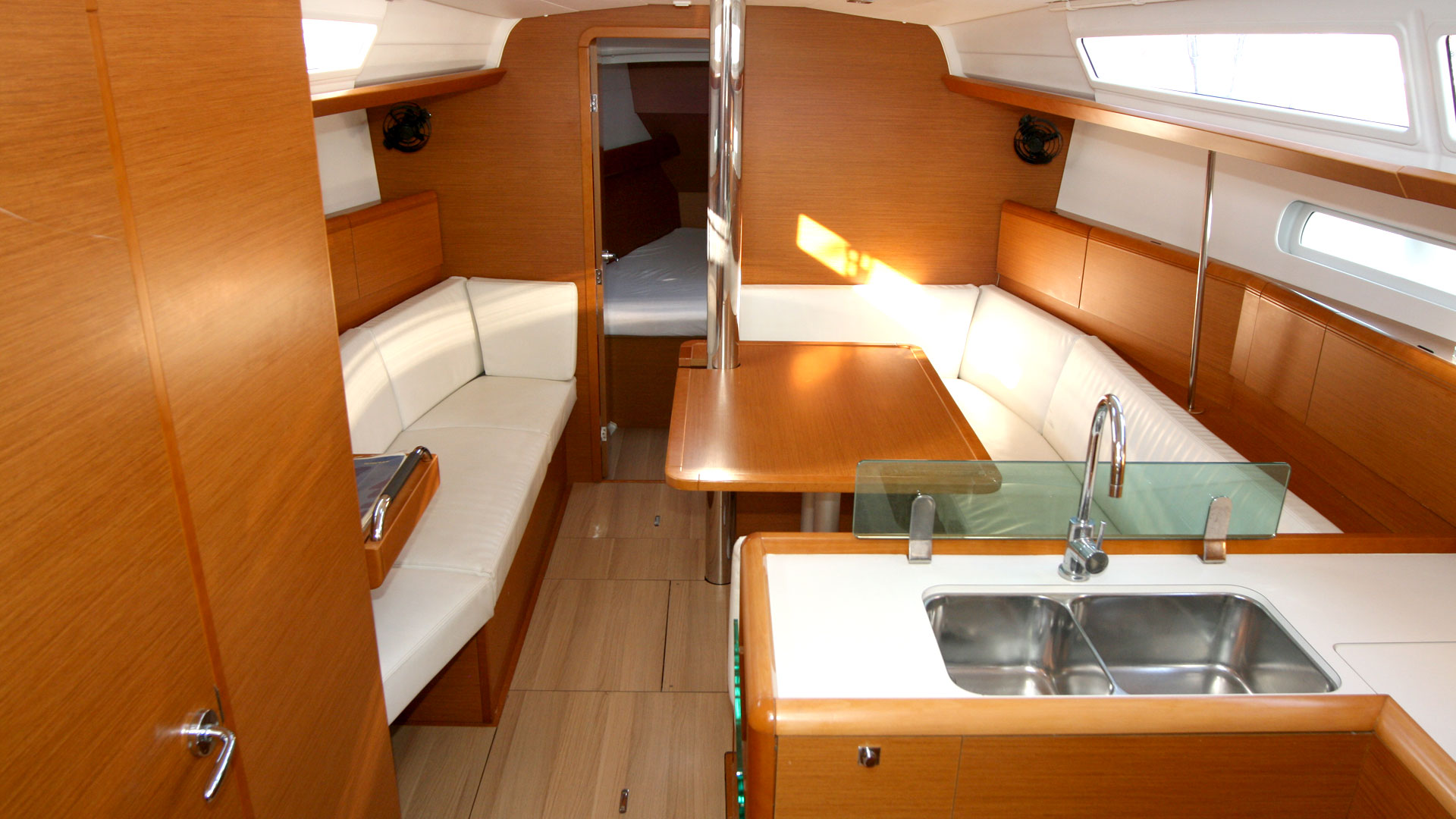 Foto Sun Odyssey 389 14