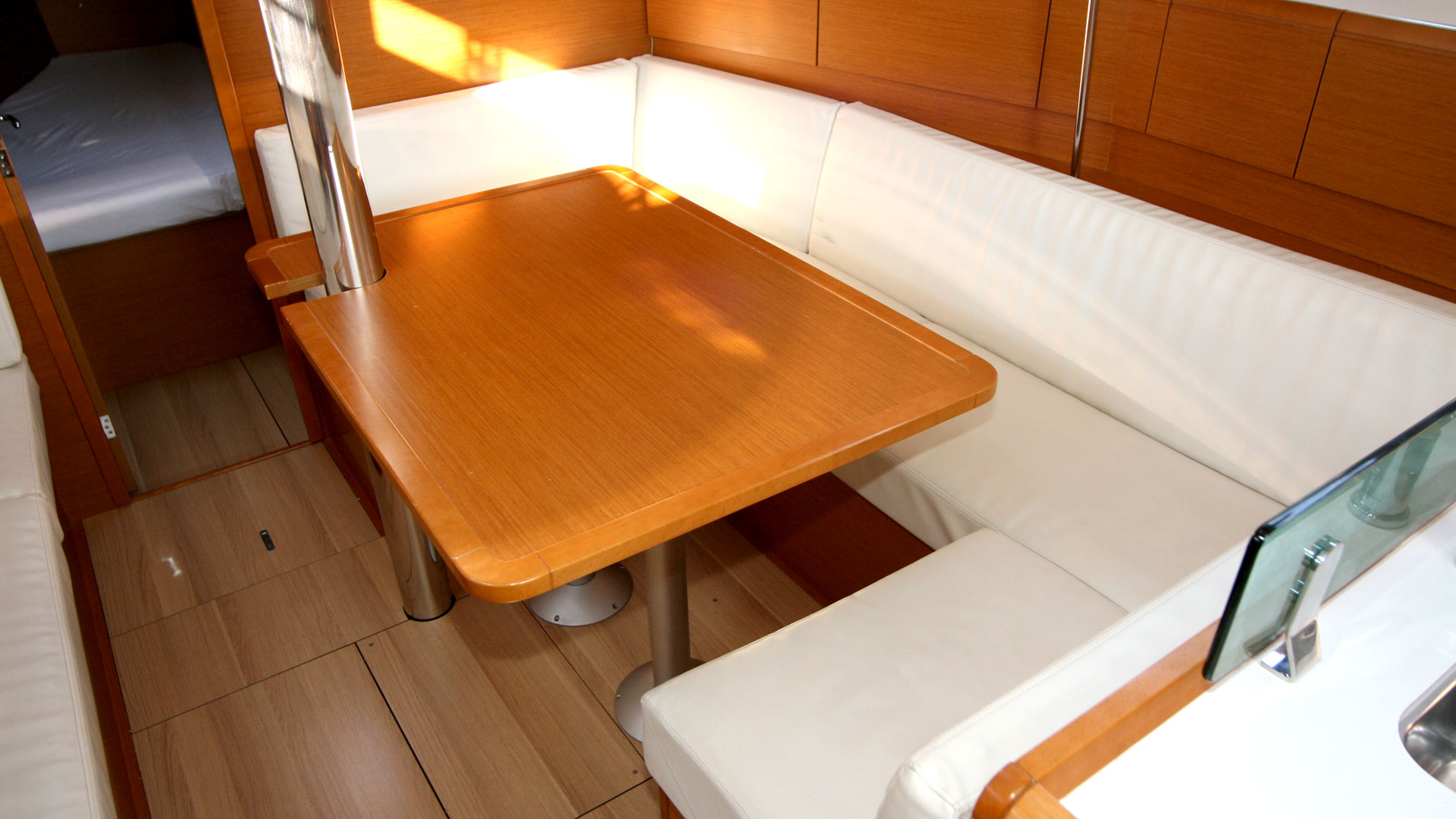 Foto Sun Odyssey 389 21