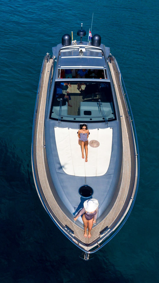Yacht image 42