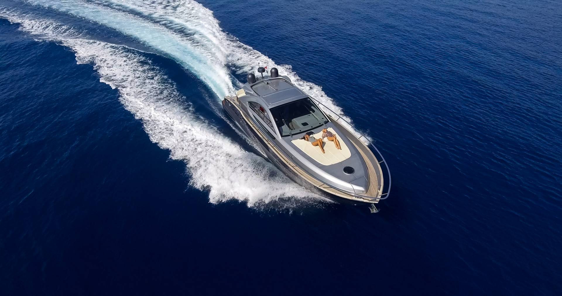 Yacht image 38