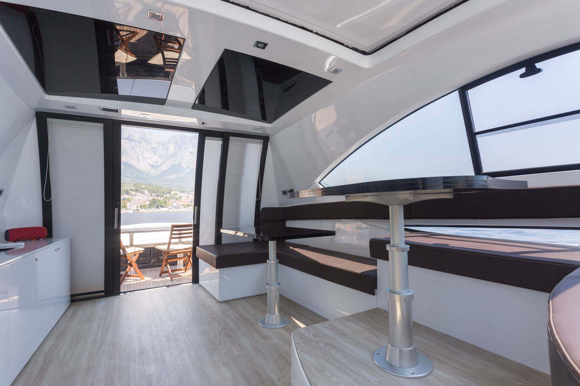 Yacht image 37