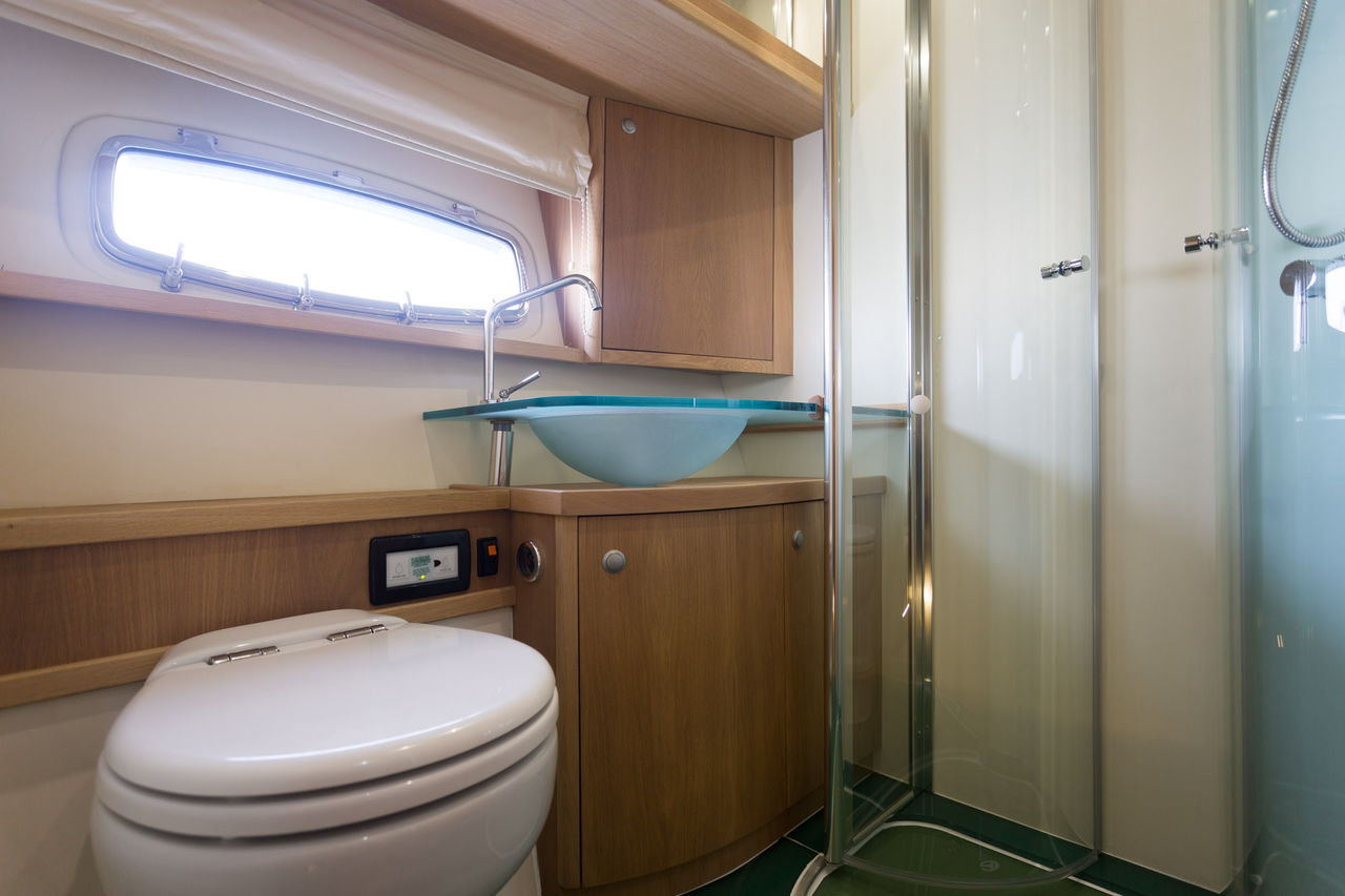 Yacht image 13