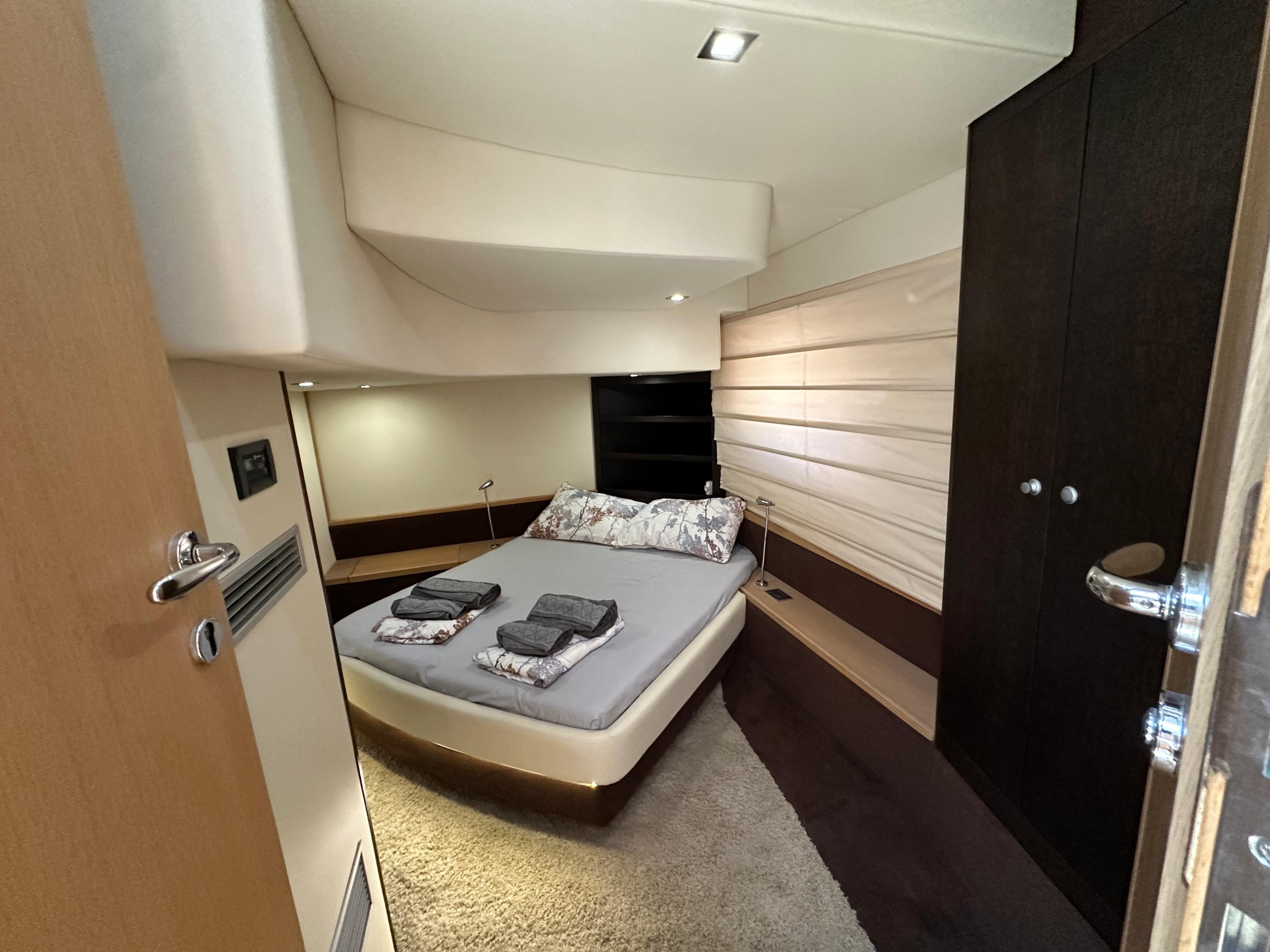 Yacht image 47