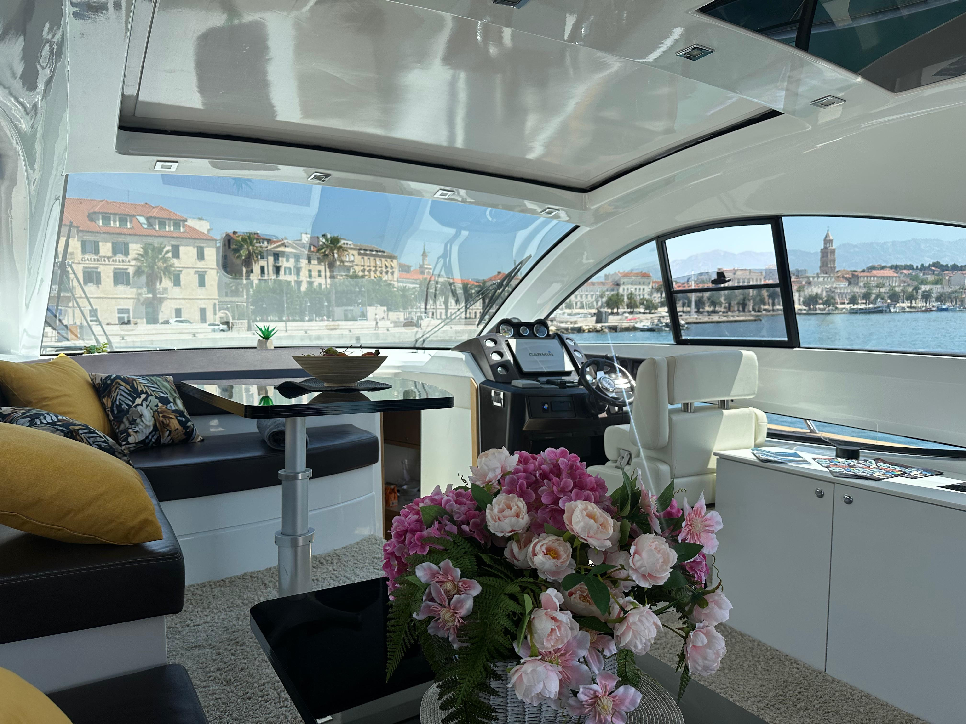 Yacht image 57
