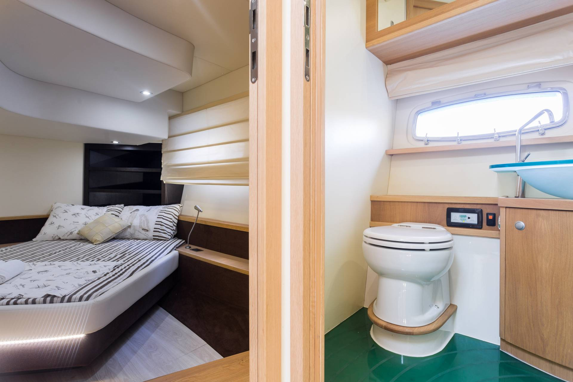 Yacht image 51