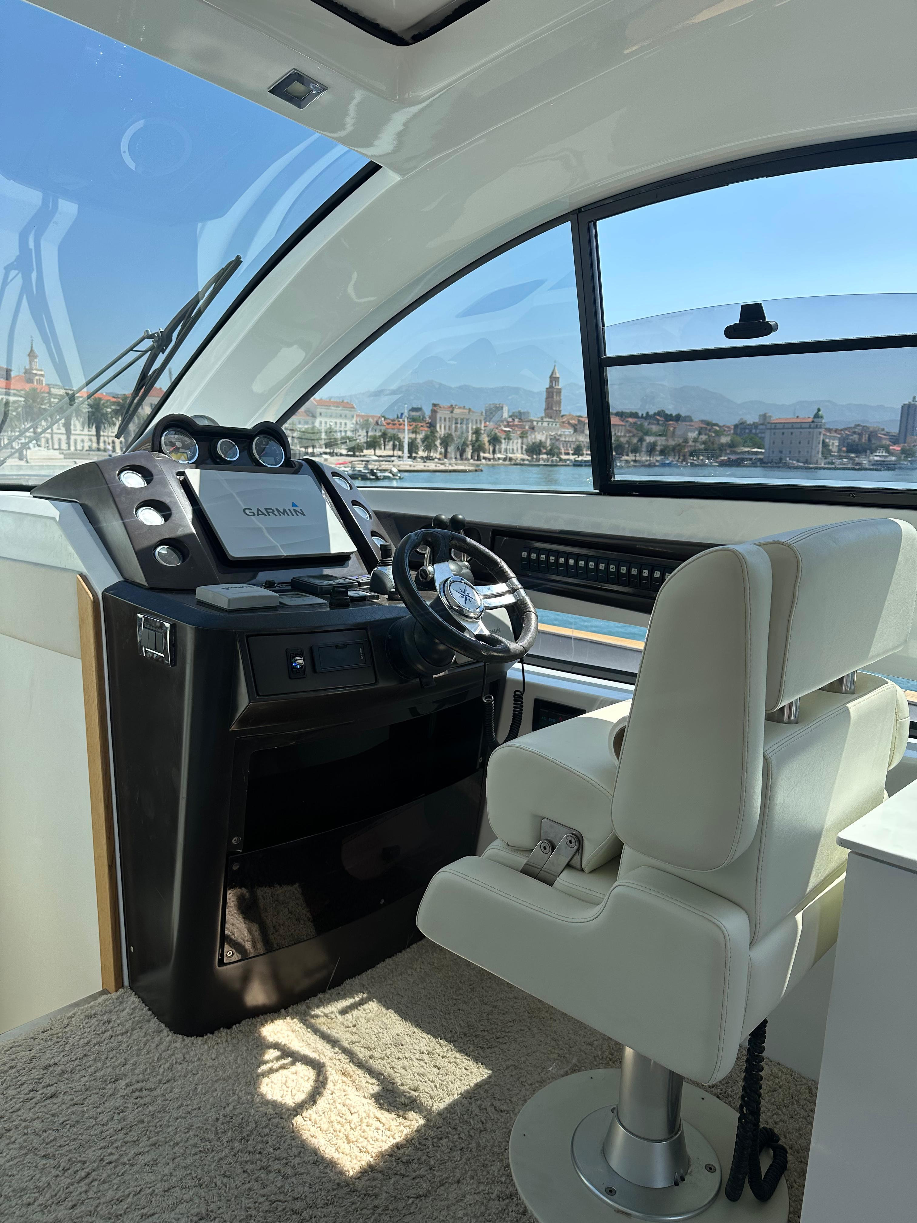 Yacht image 62