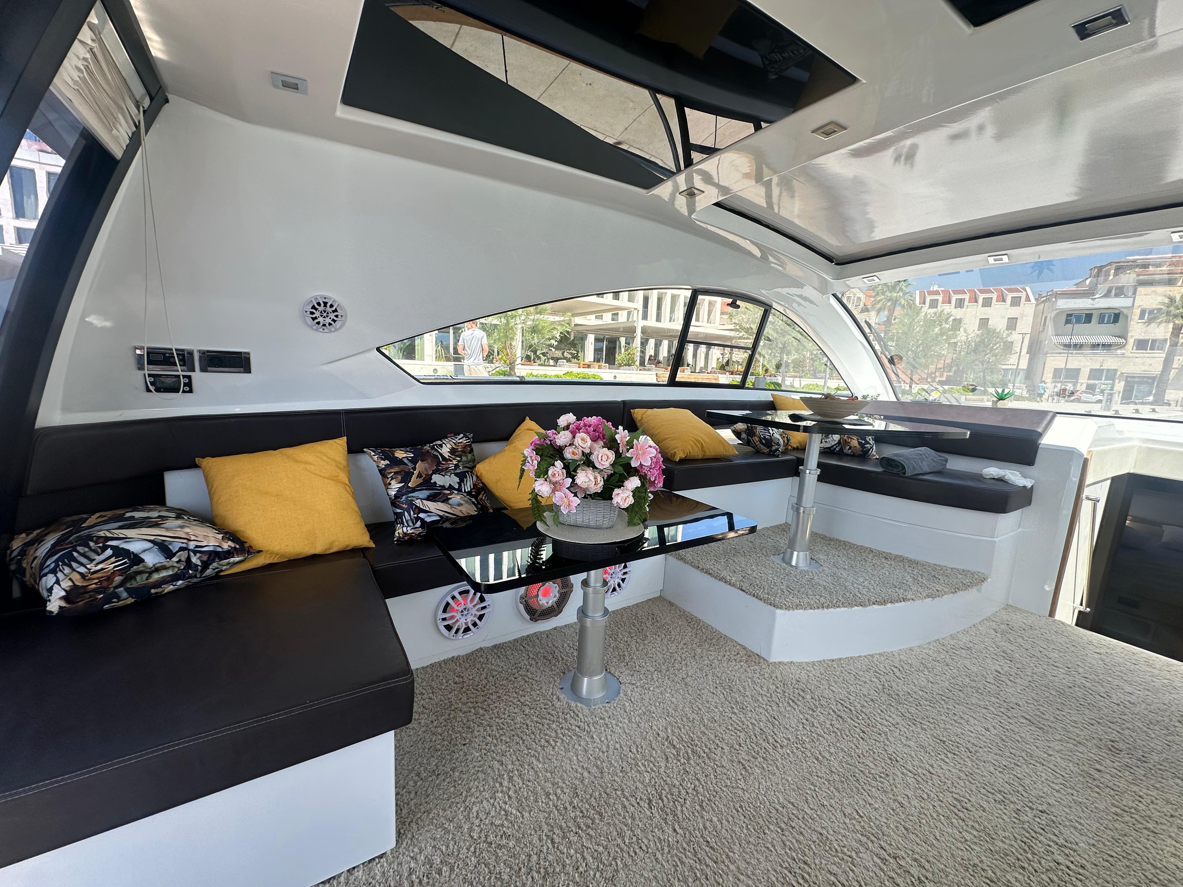 Yacht image 50
