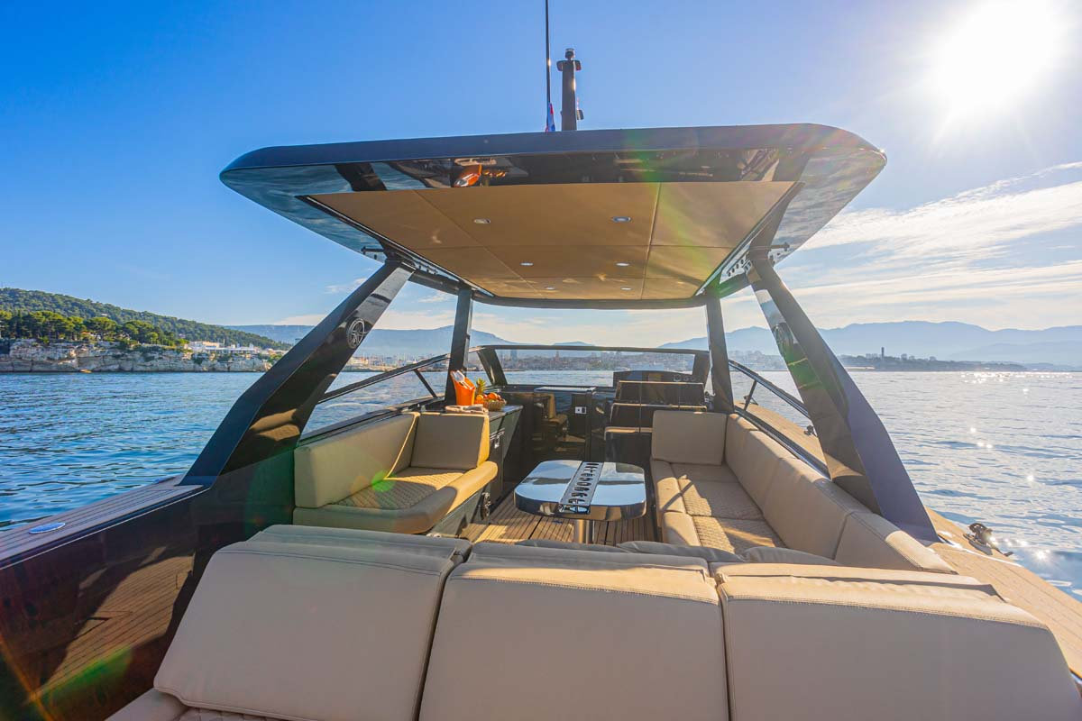 Yacht image 3