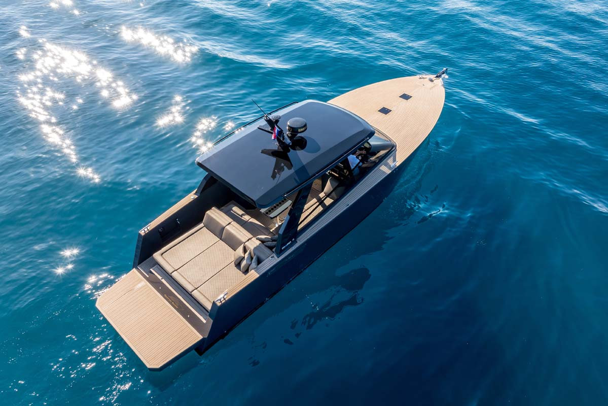 Yacht image 3