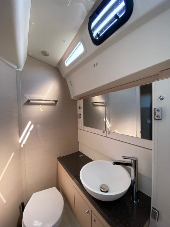 Yacht image 21
