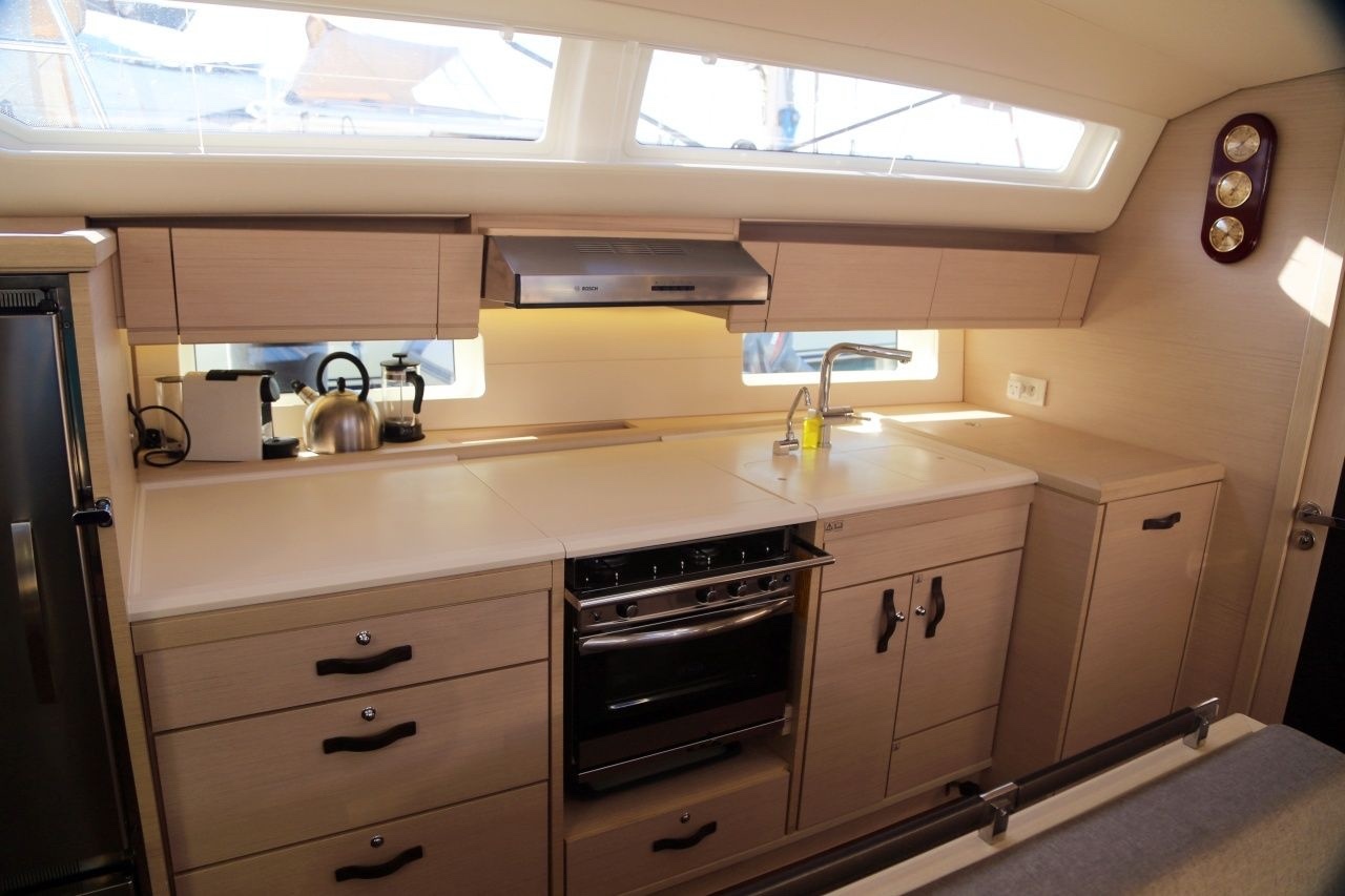 Yacht image 5