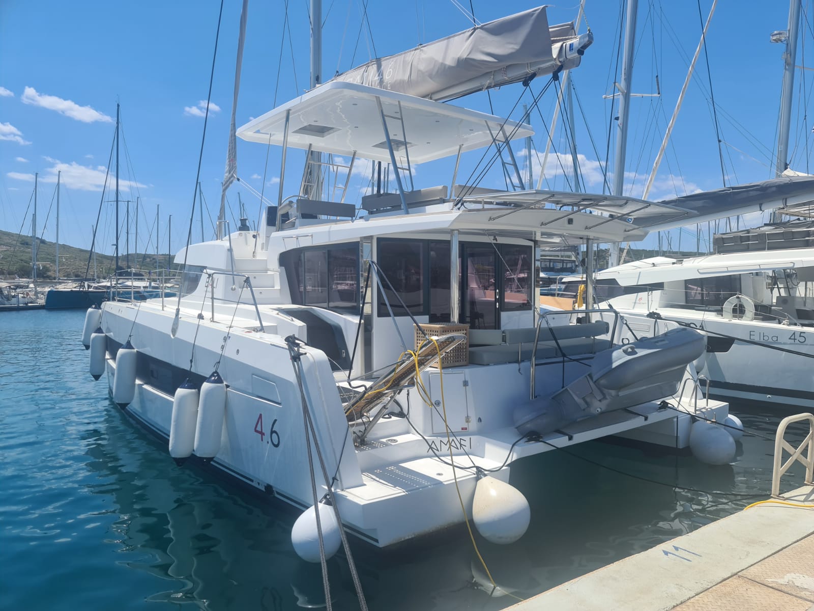 Yacht image 6