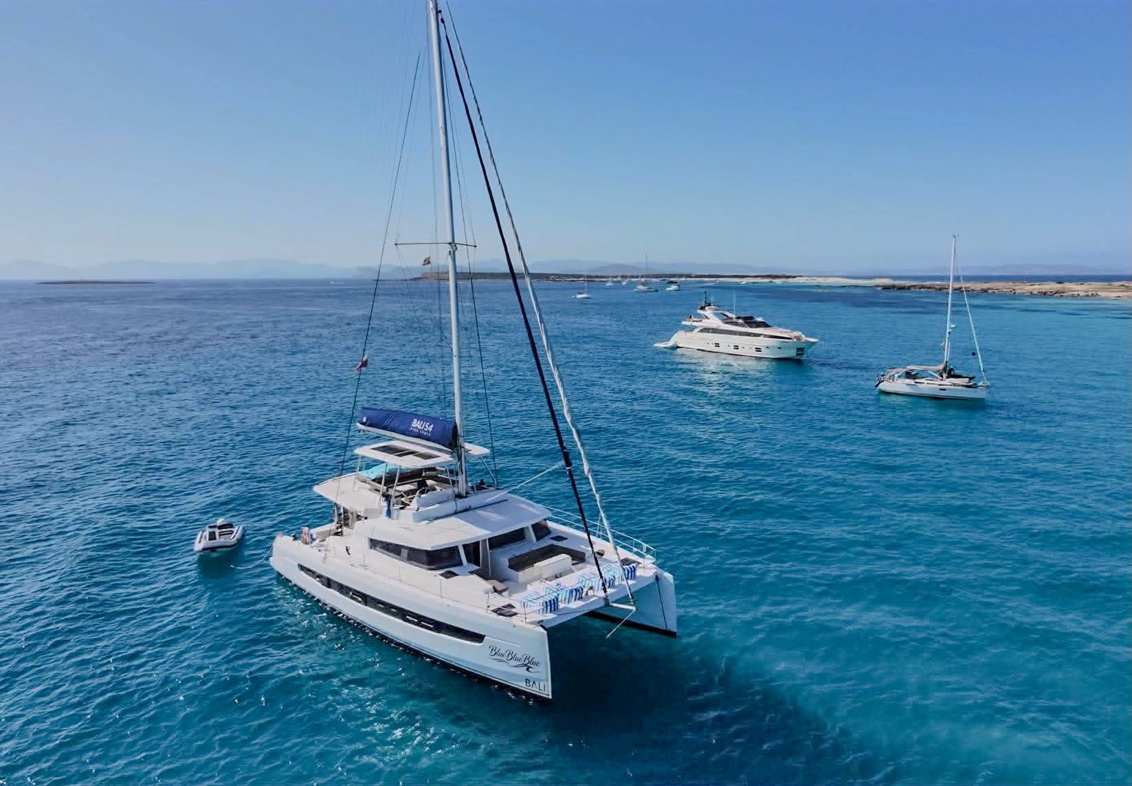 Yacht image 26
