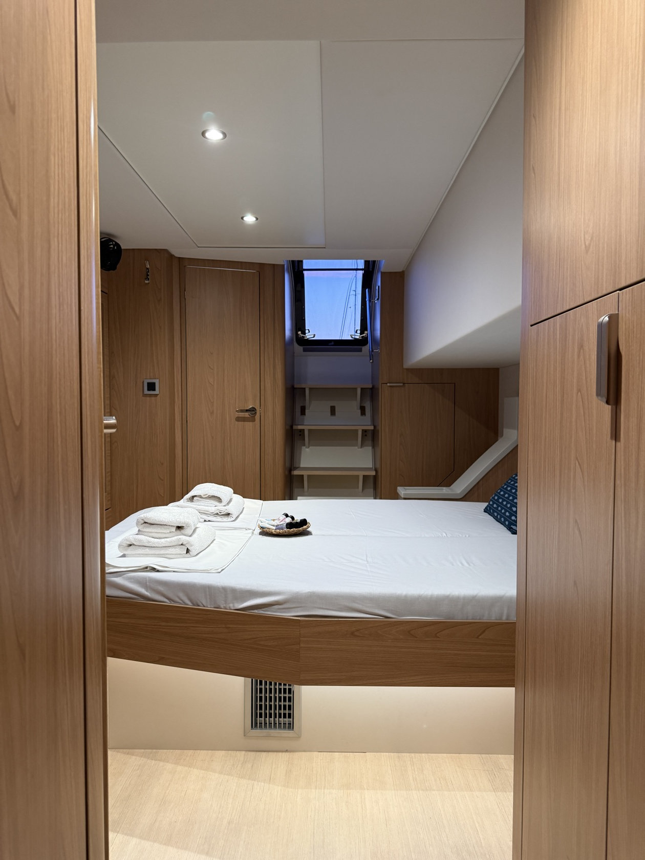 Yacht image 1