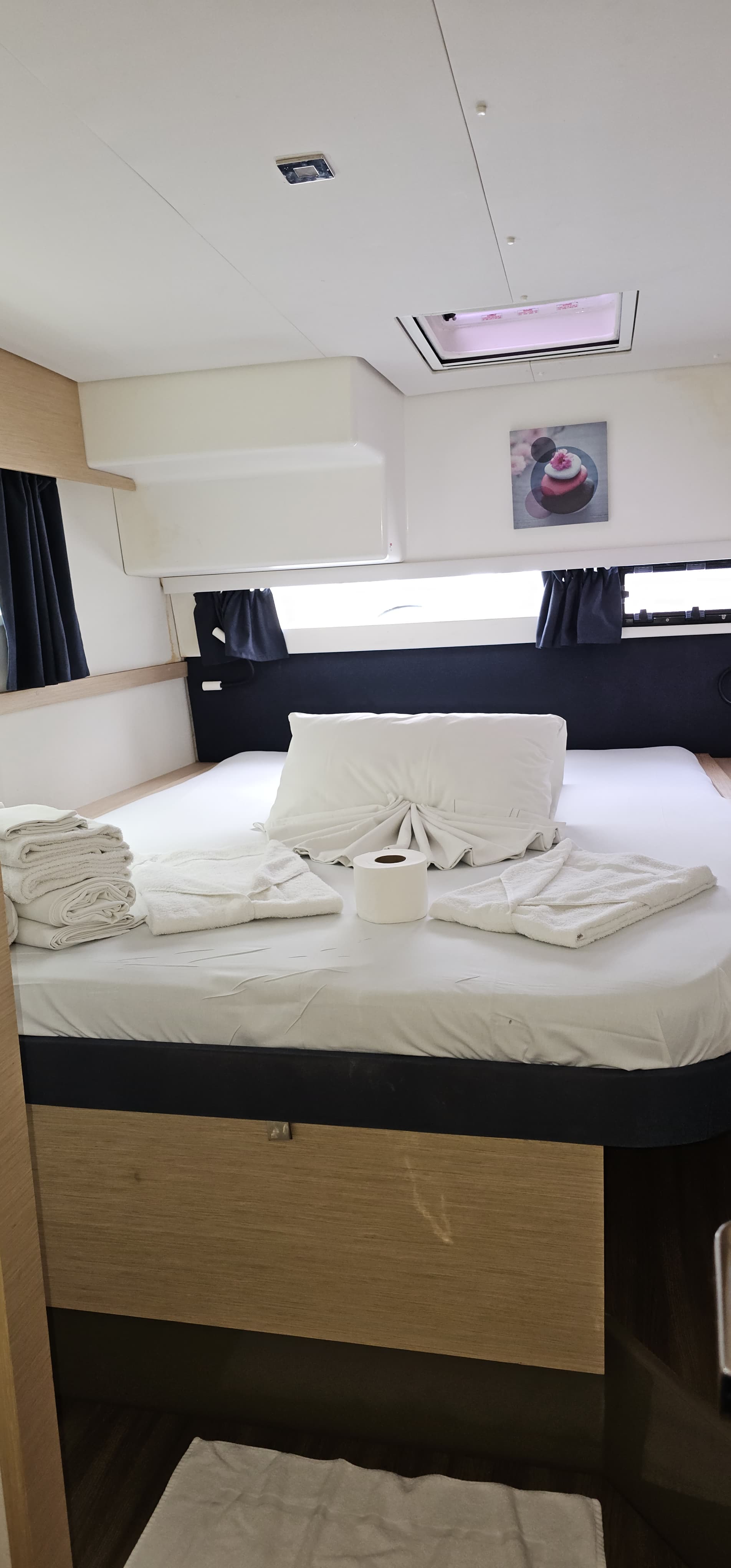 Yacht image 10