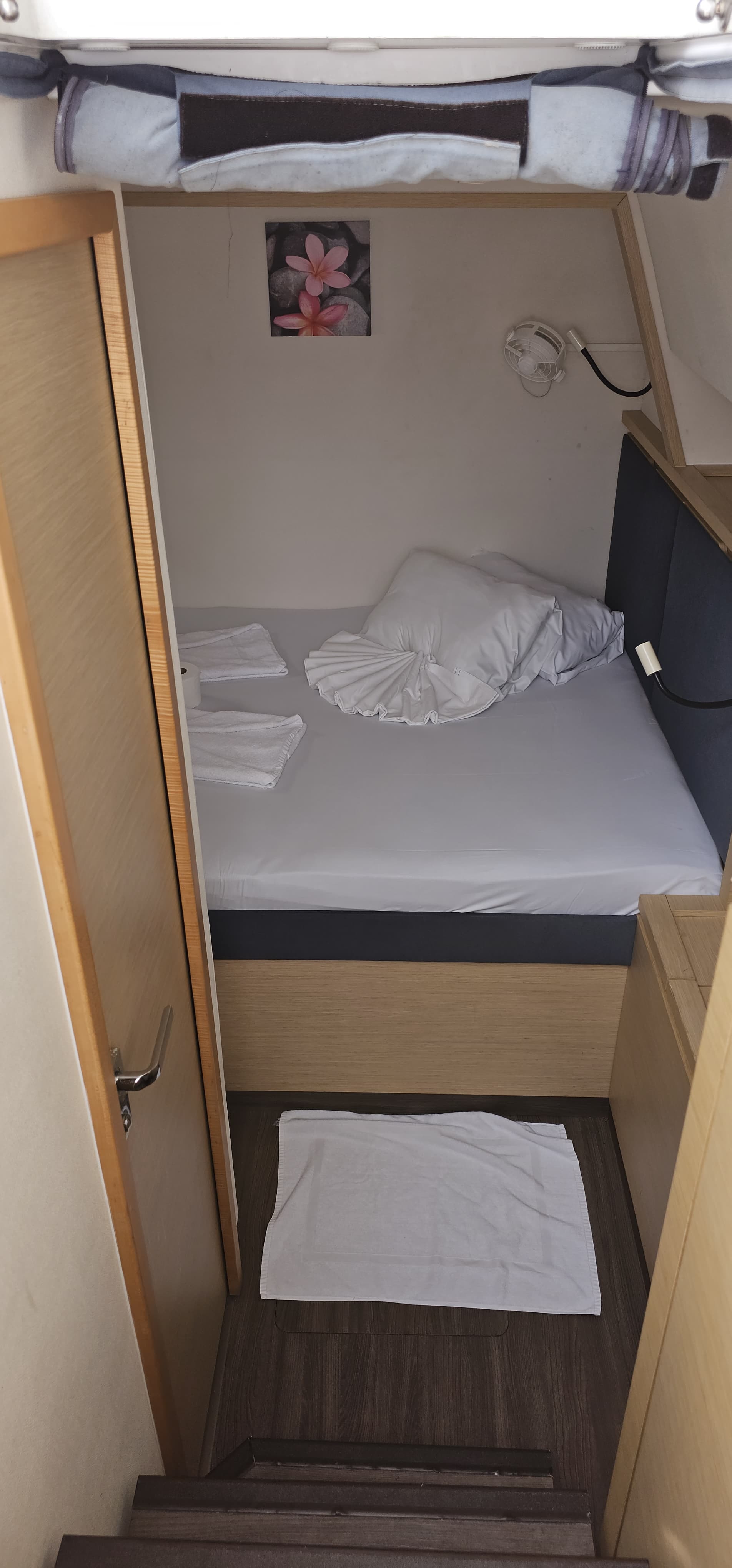 Yacht image 11