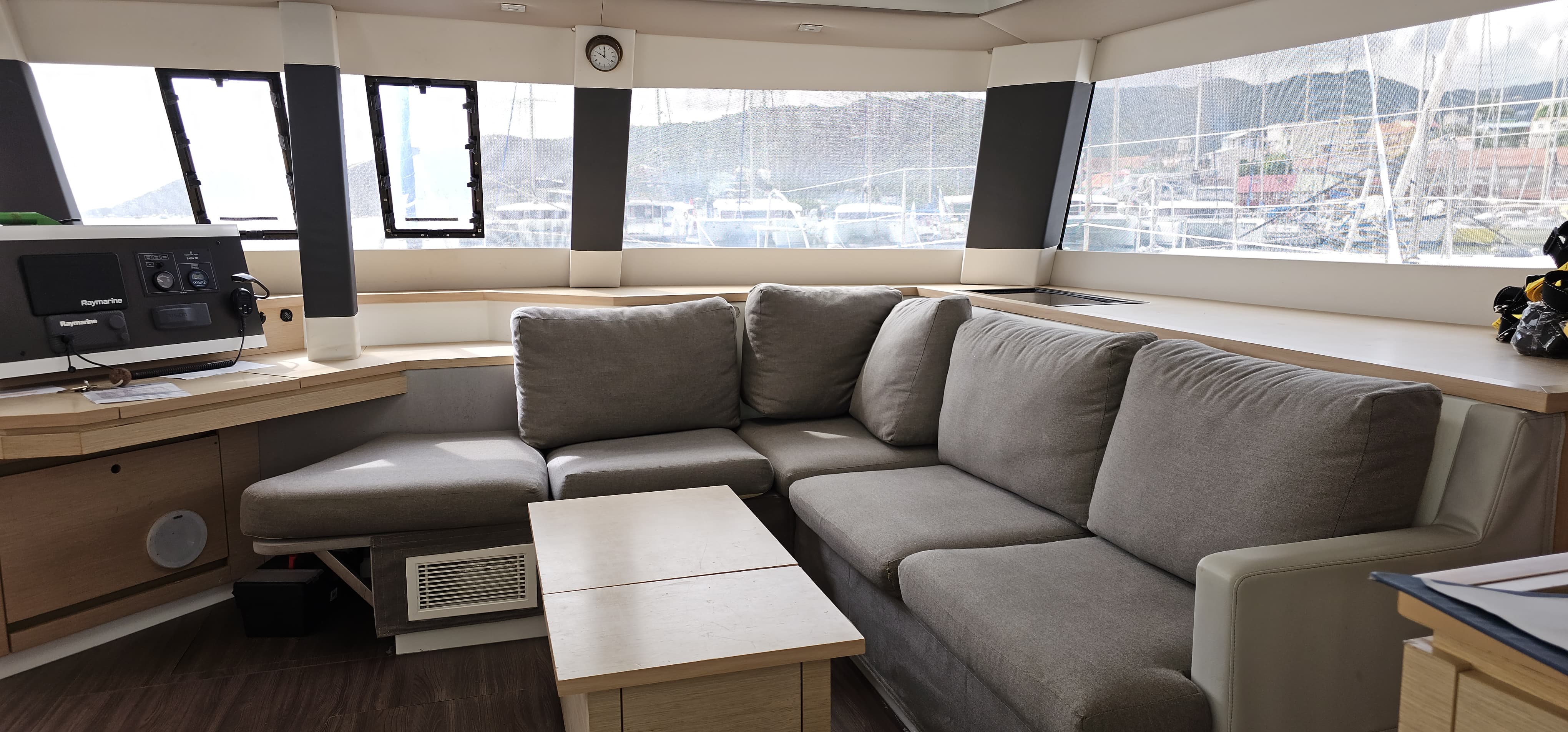 Yacht image 9
