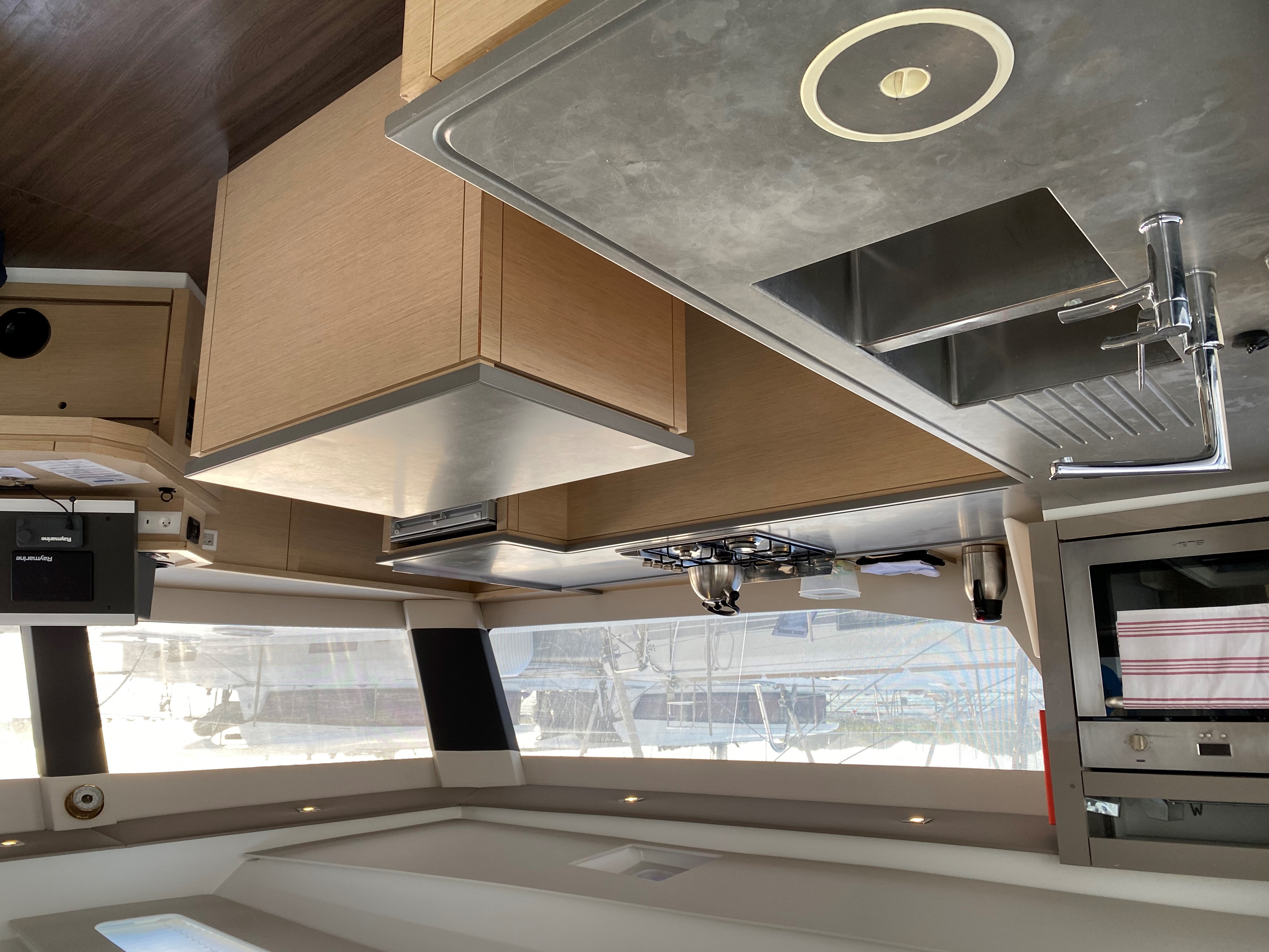 Yacht image 6