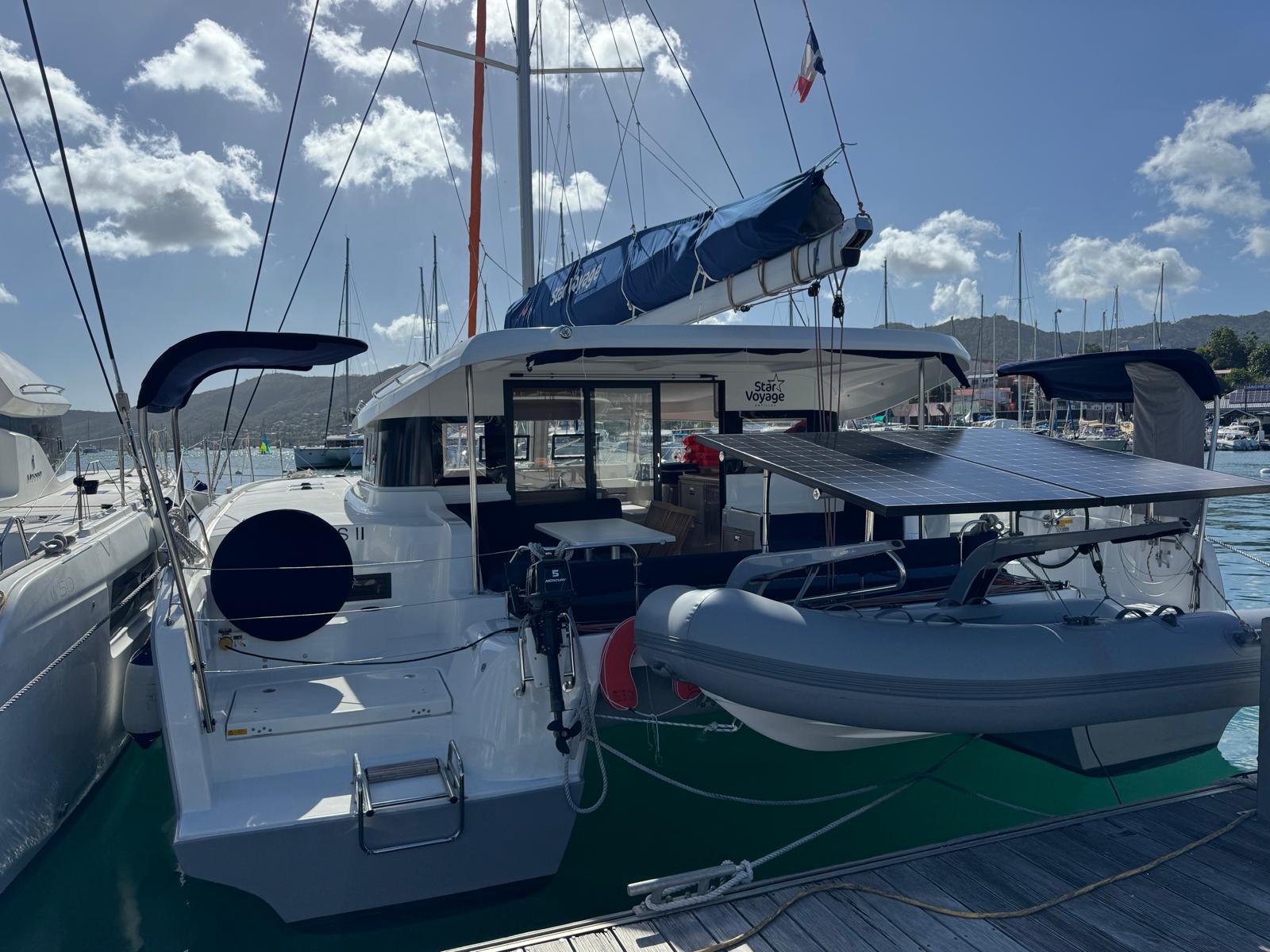 Yacht image 4