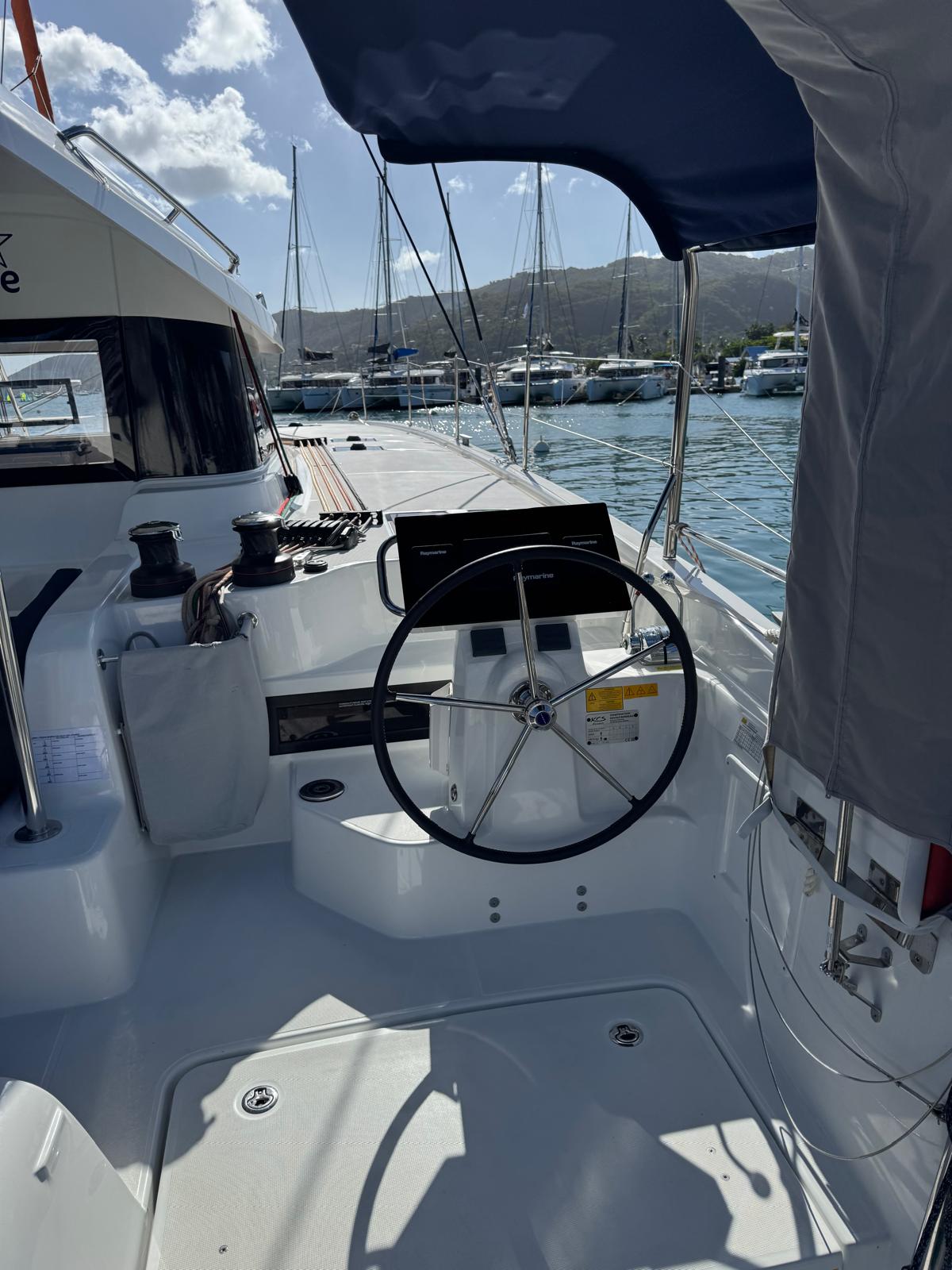 Yacht image 9