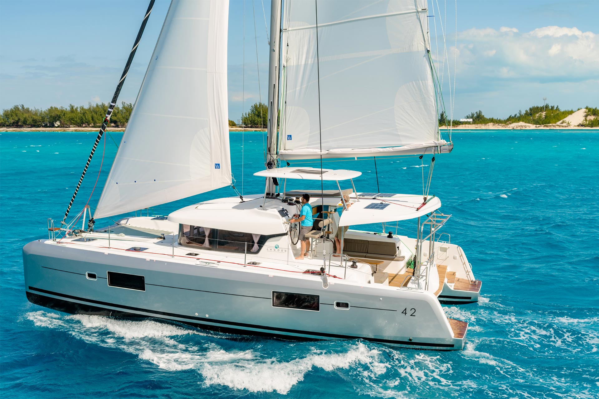 Yacht image 12