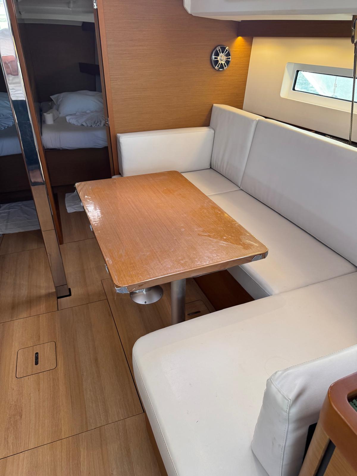 Yacht image 7