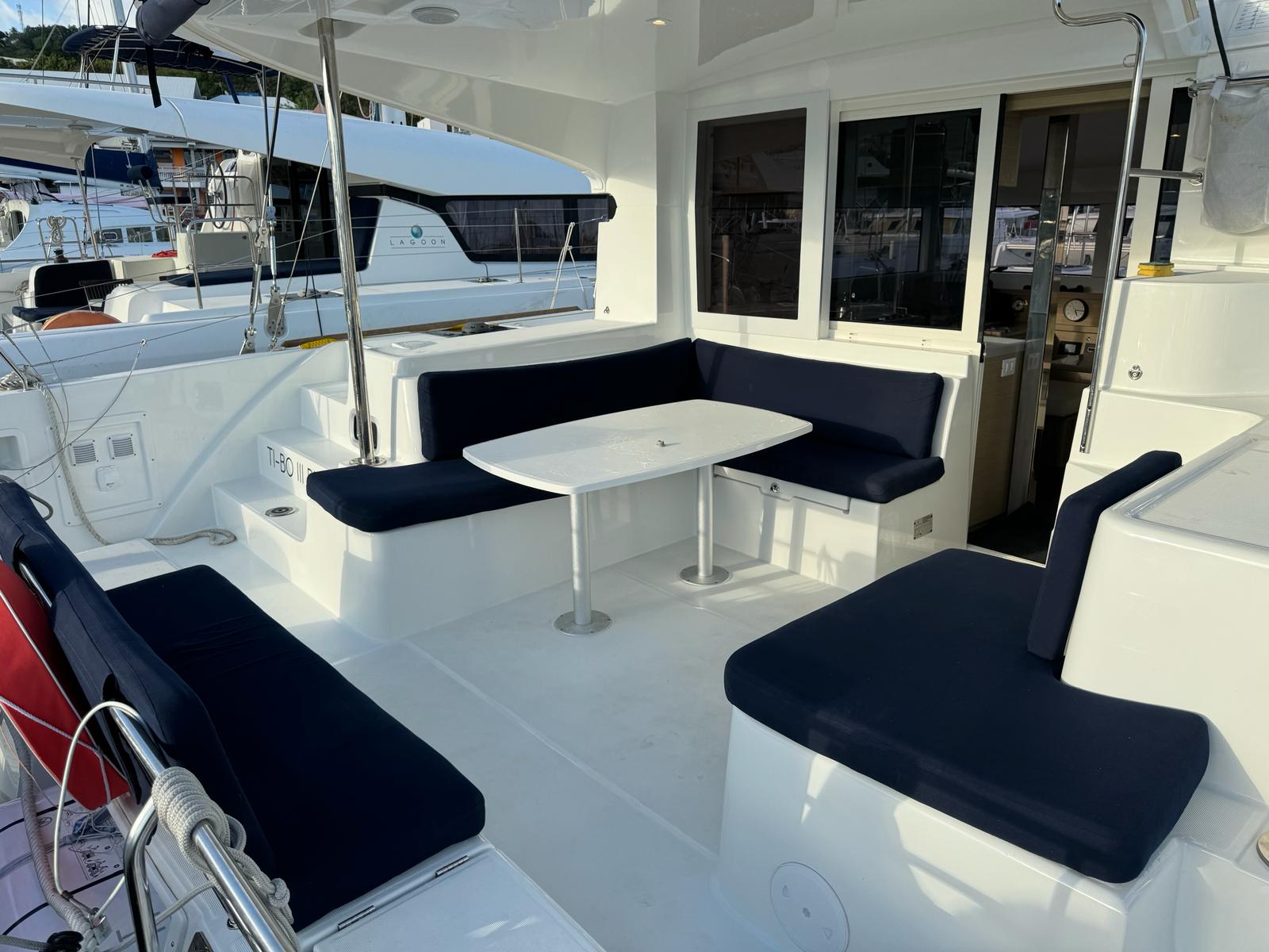 Yacht image 15