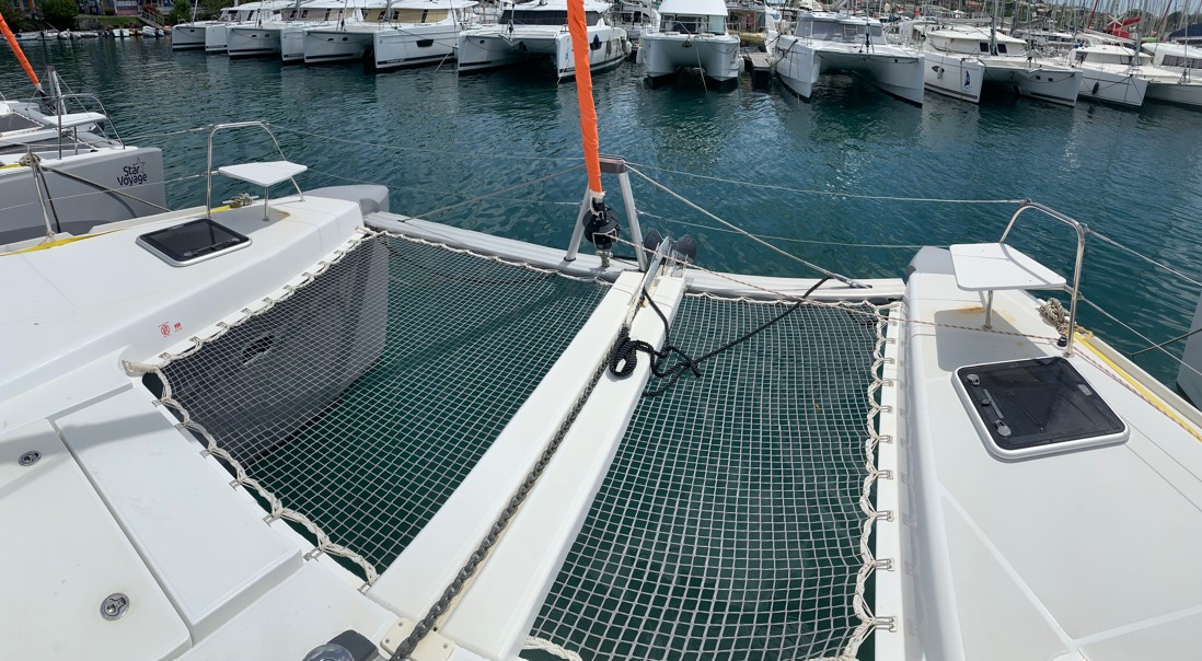 Yacht image 9