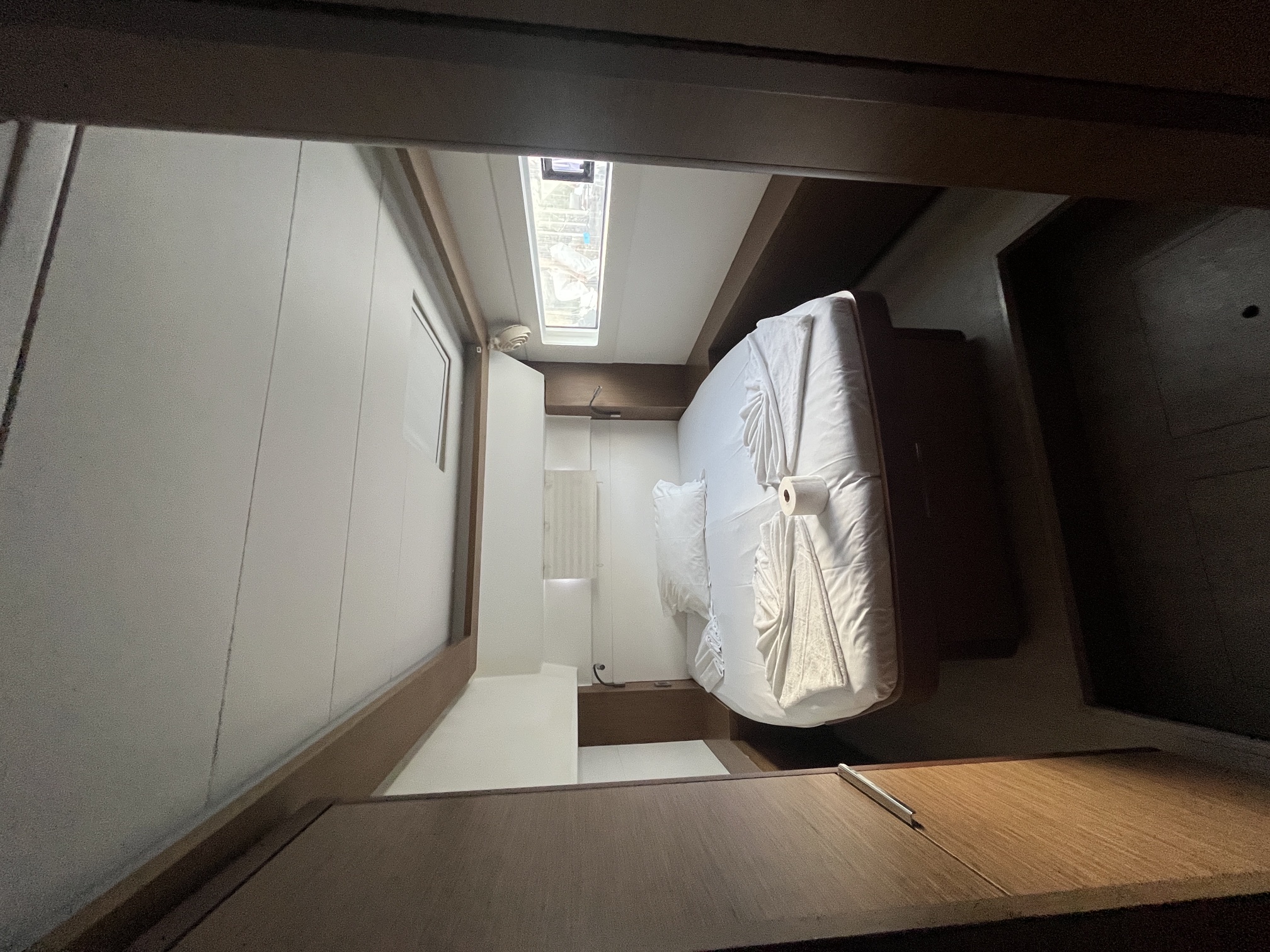Yacht image 12