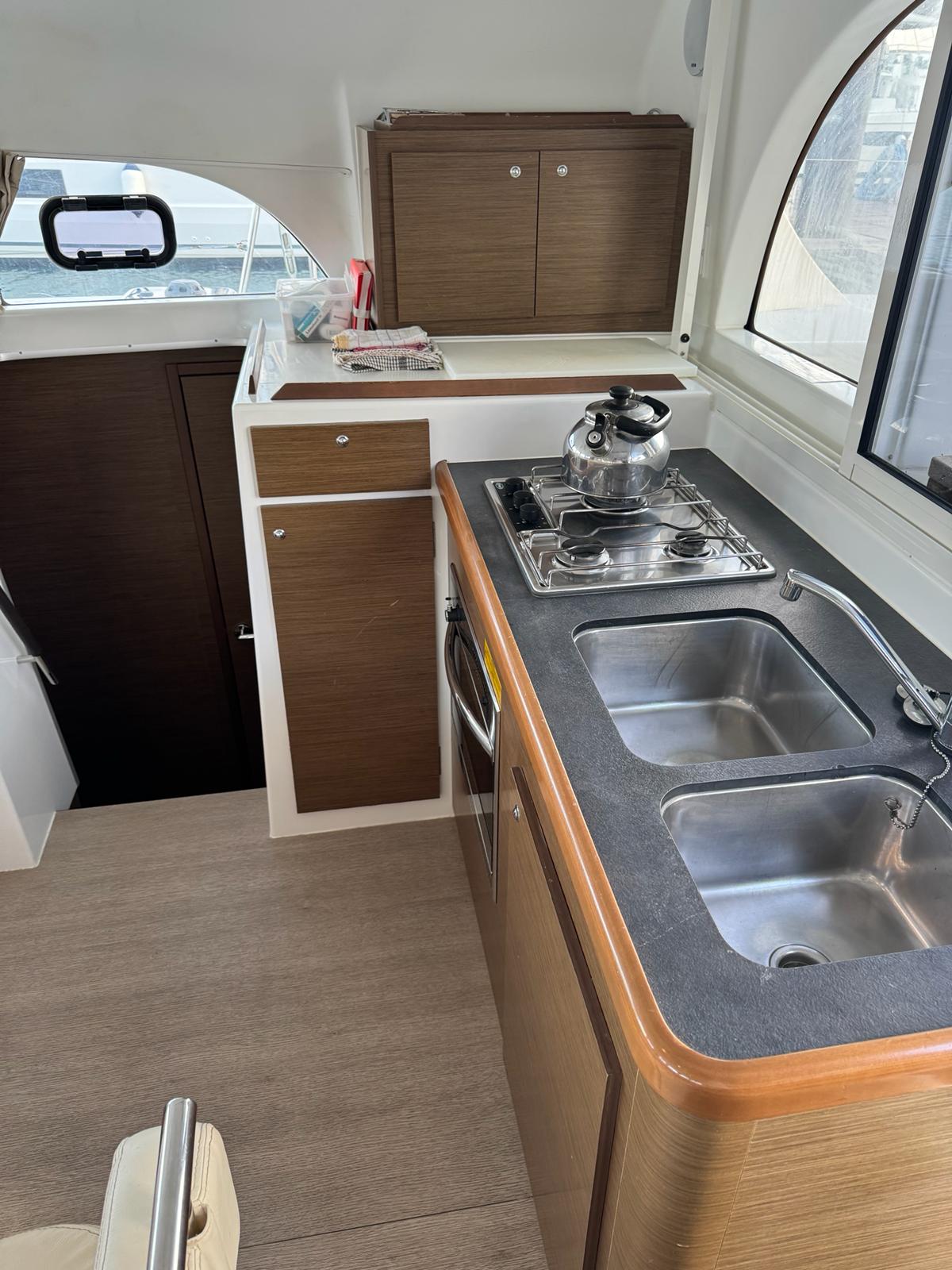 Yacht image 5