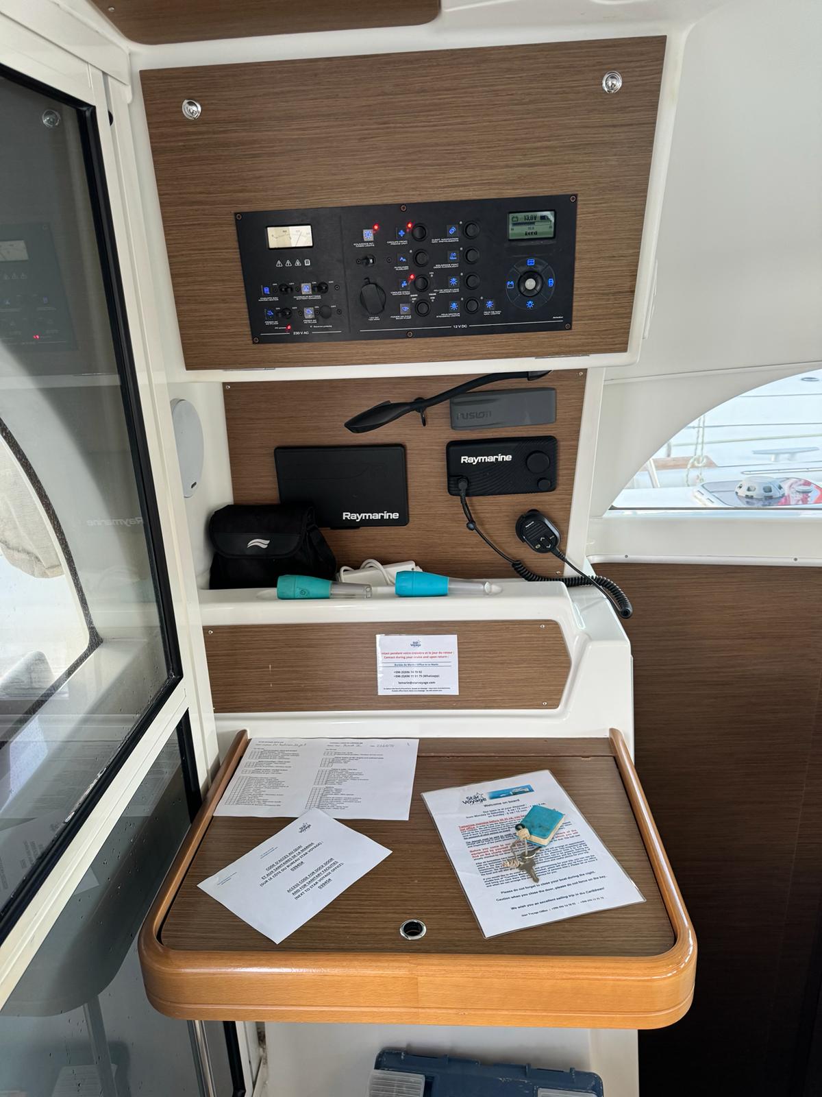Yacht image 3